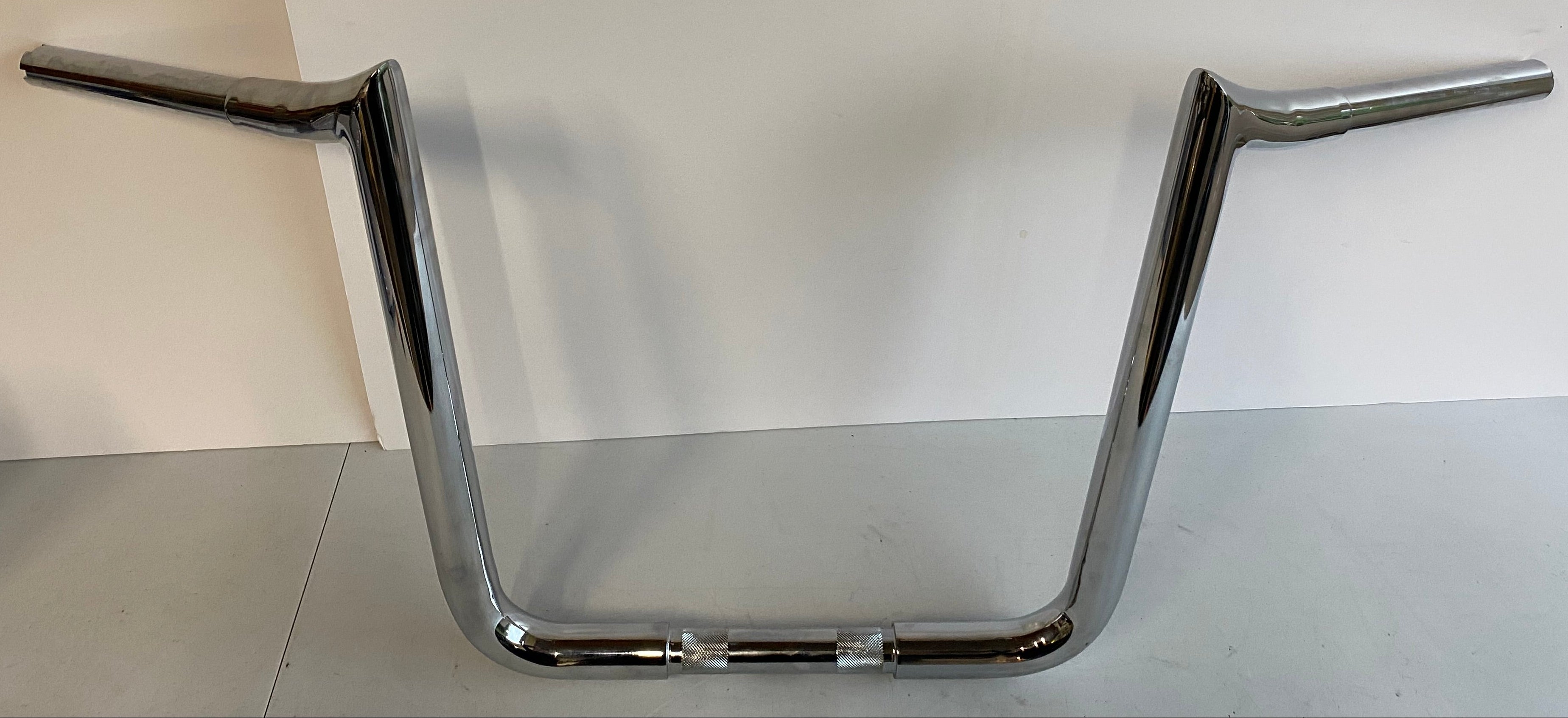 Guidon Prime Apehanger LA Choppers 16 pouces Harley Davidson REF Drag : 0601-4537