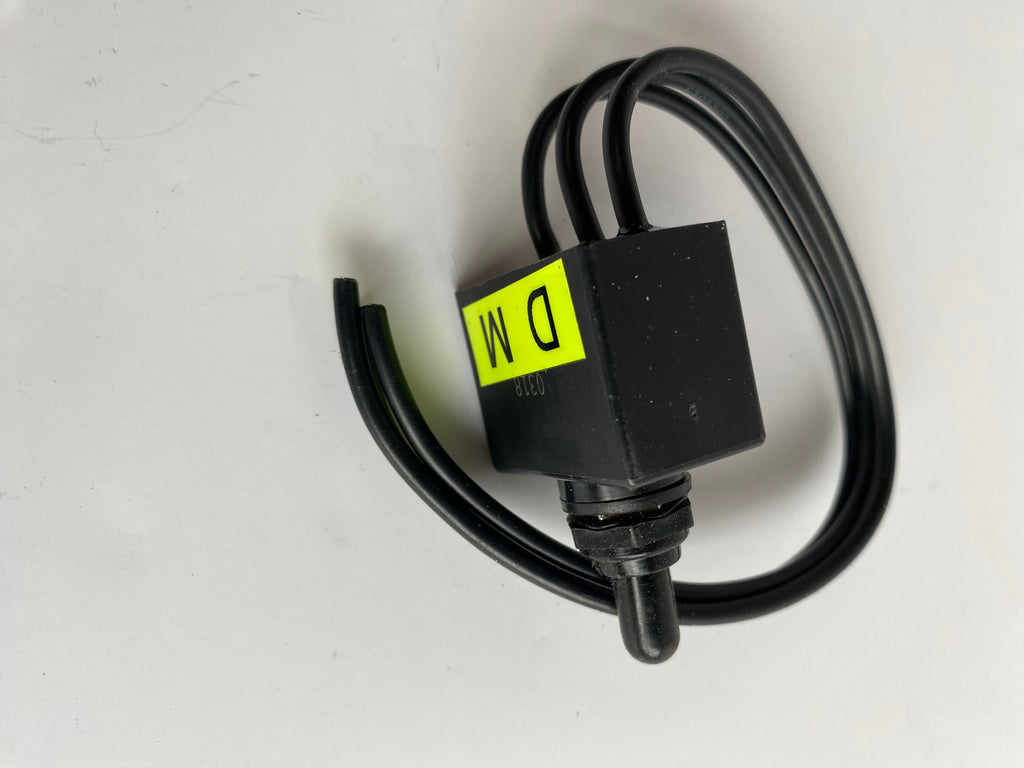 Interrupteur étanche on-off-on 25A Harley Davidson REF MCS 942103