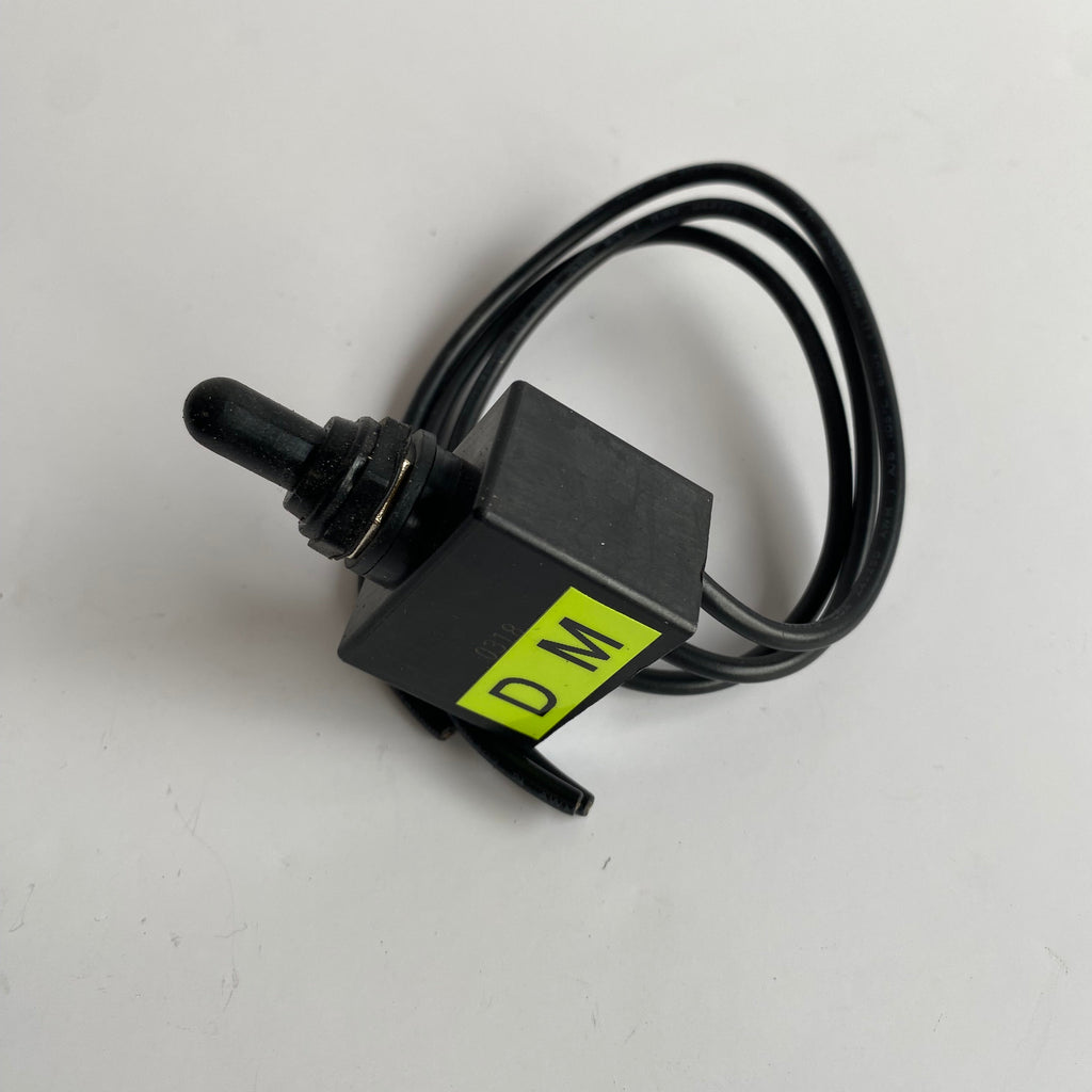 Interrupteur étanche on-off-on 25A Harley Davidson REF MCS 942103