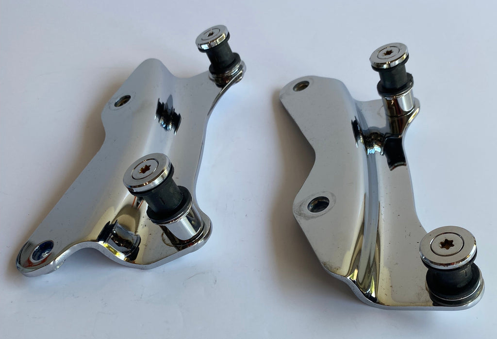 Kit 4 points sissy bar & porte paquet Touring Harley Davidson REF 52300353