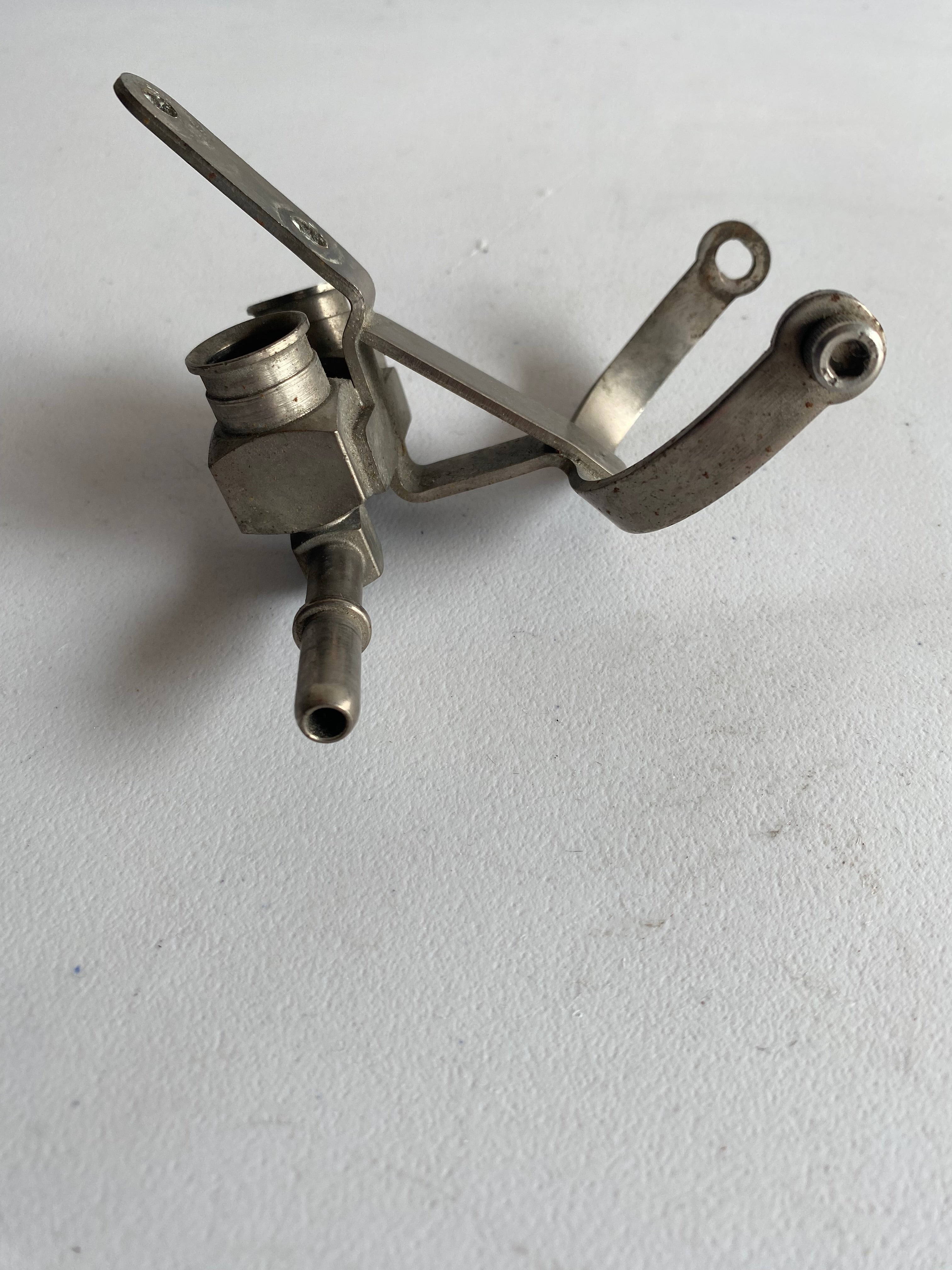 BUELL fuel injection / fuel inlet rail REF OEM: 29805-02