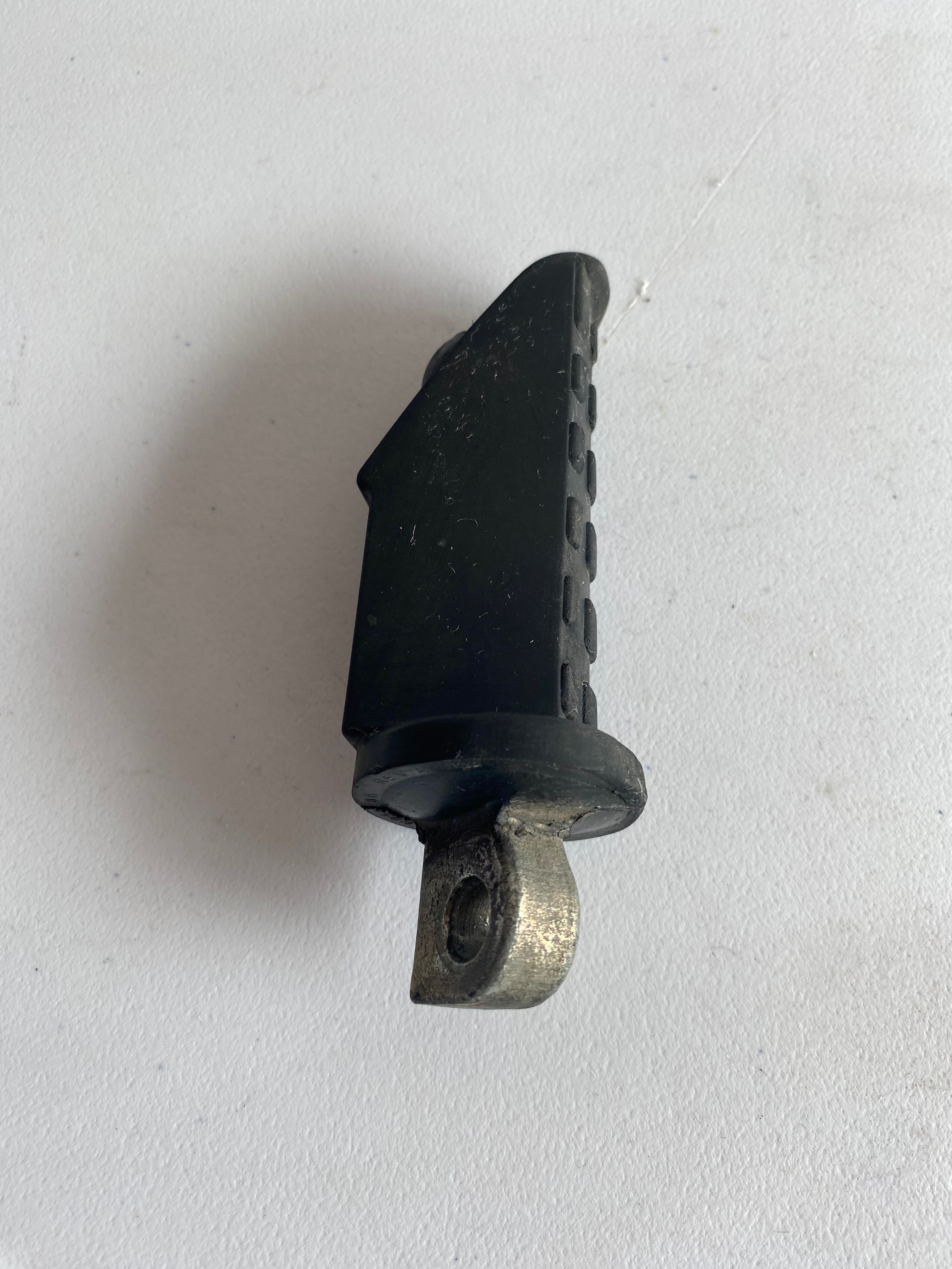 Cale pied pilote droit BUELL REF OEM : N0503.8B