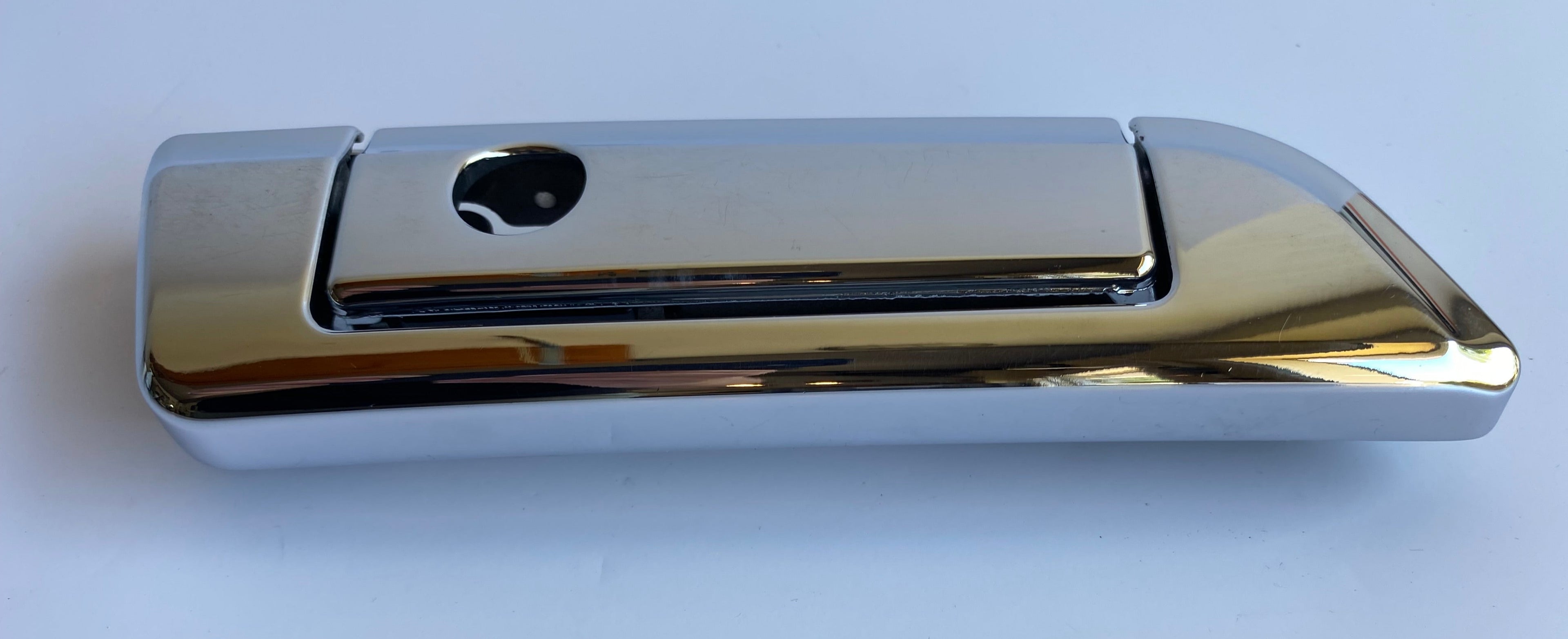 Poignée fermeture Tour Pak Chromé Harley Davidson REF OEM 53000138