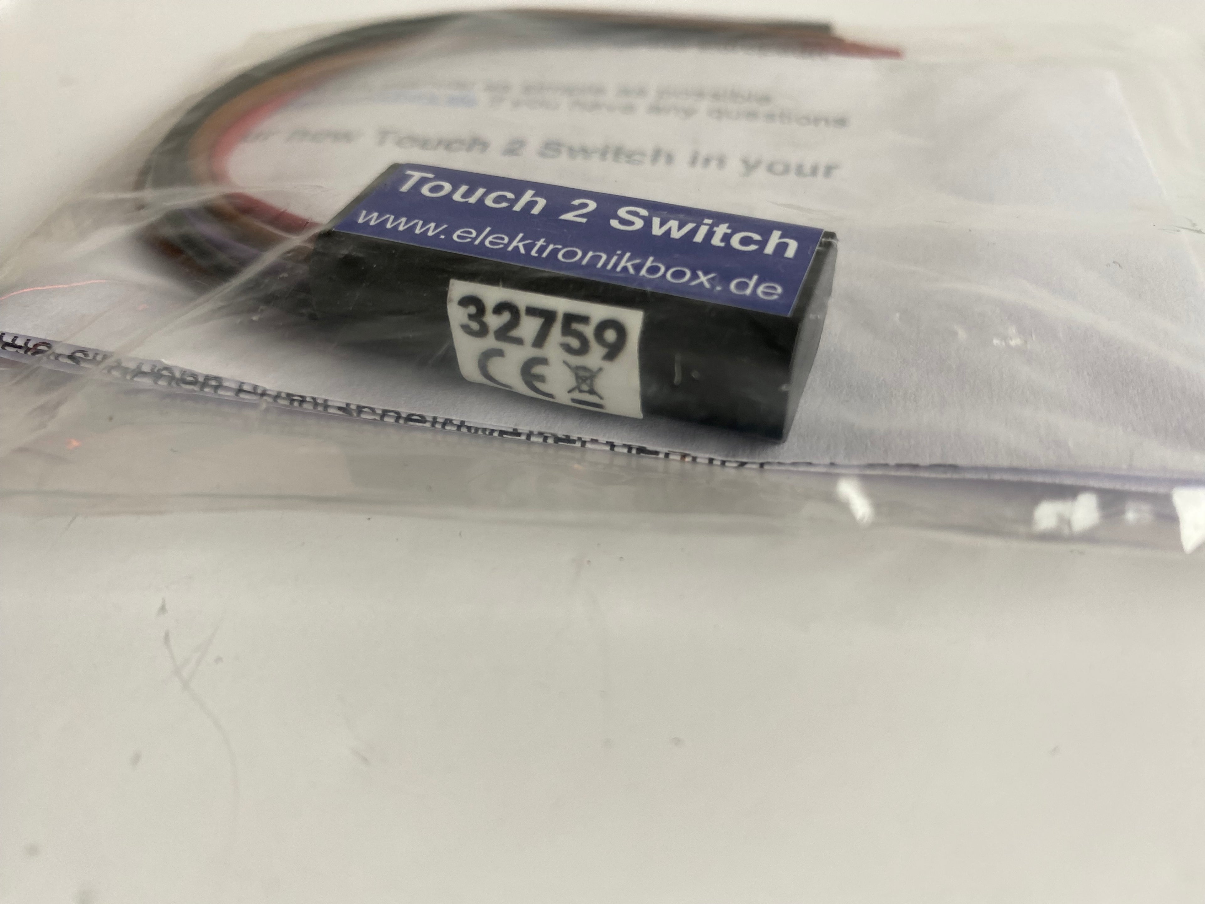 Relais bouton 2 entrées et 2 sorties Axel Joost Elektronik Harley Davidson REF MCS 954137