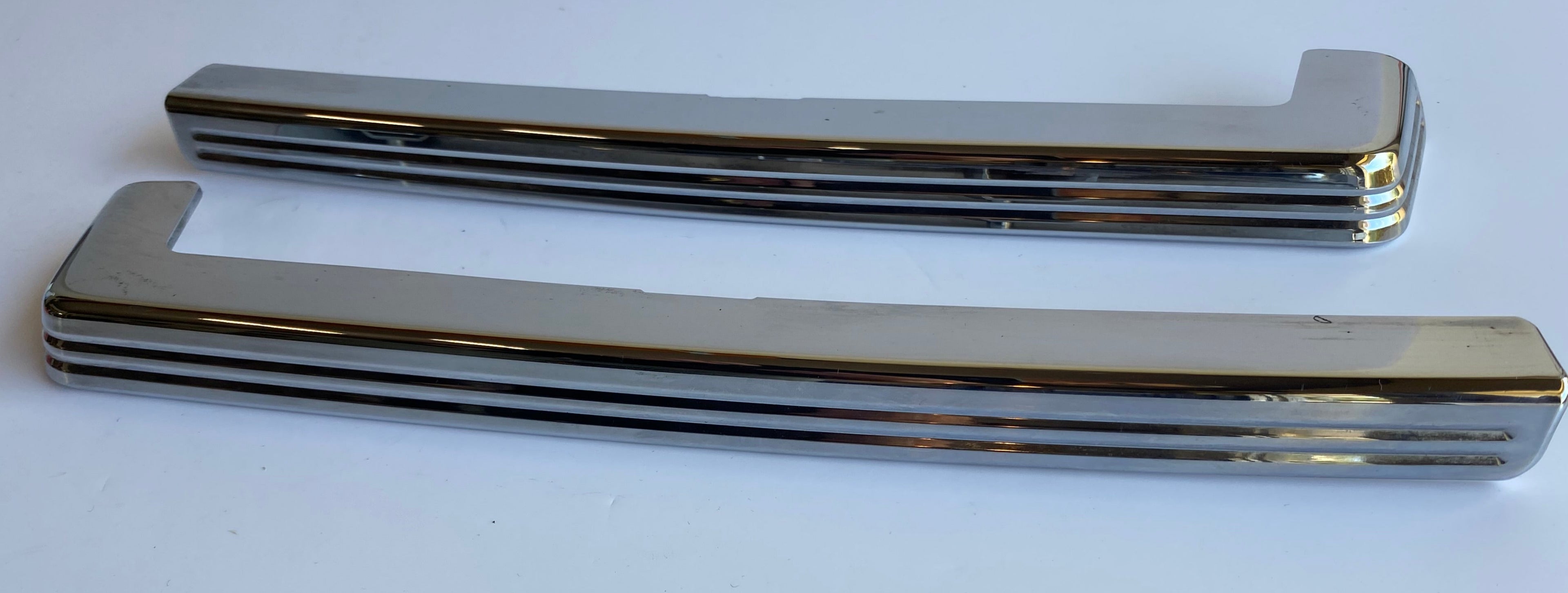 Jeu de caches chromés Tour Pak Touring Harley Davidson REF 53734-06 & 53735-06