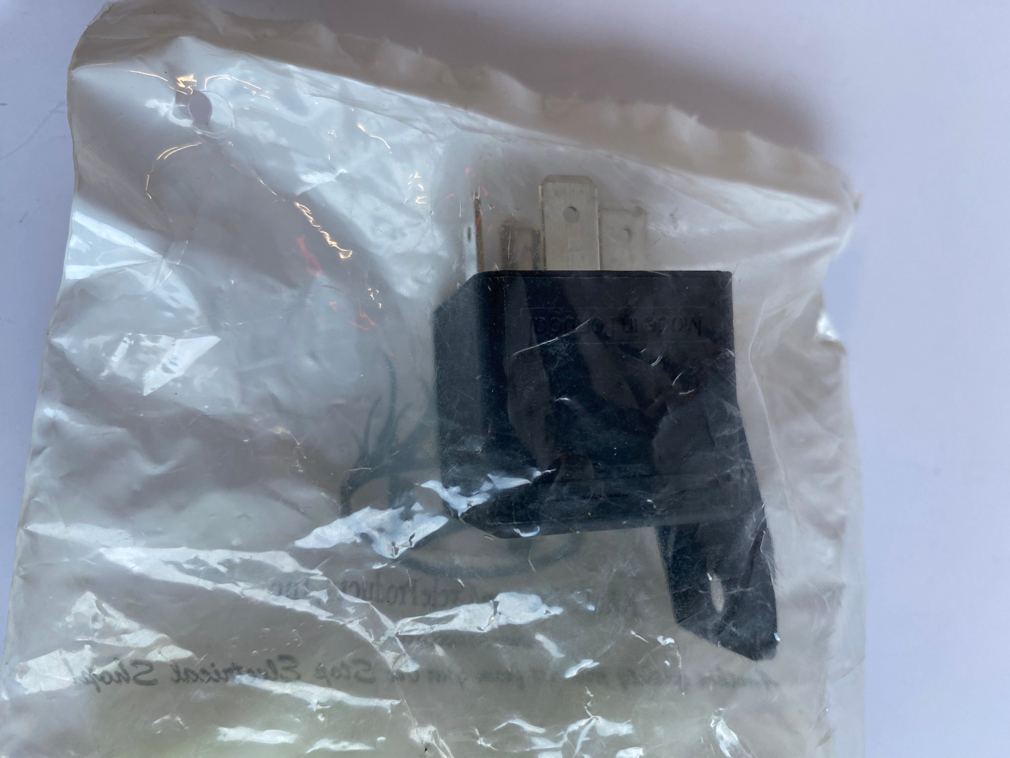 Relais démarreur 30A Harley Davidson REF OEM 31506-79C