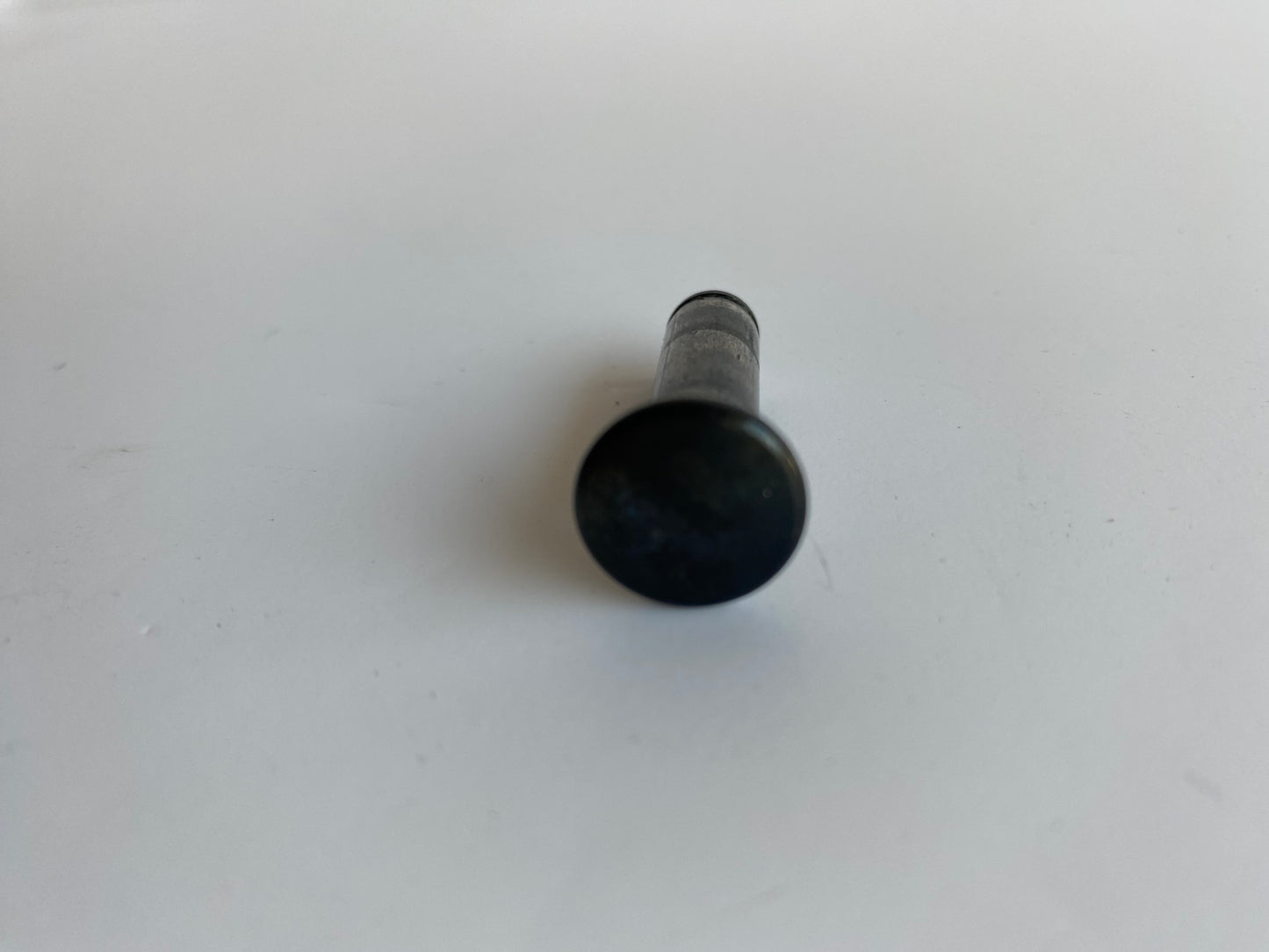 Axe noir de levier de frein Harley Davidson REF OEM 42860-06B