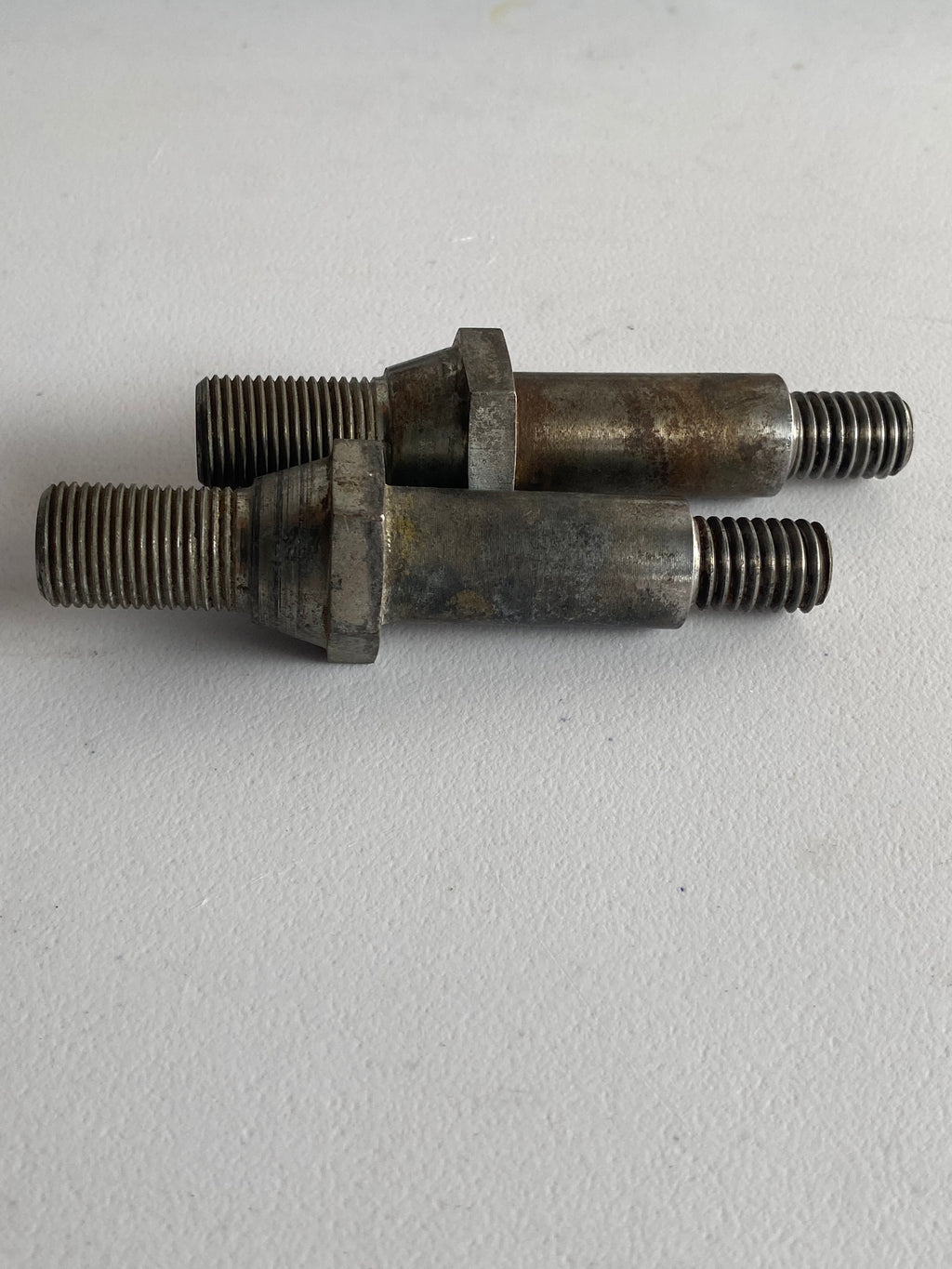 Goujons de risers springer Harley Davidson référence OEM : 45544-88