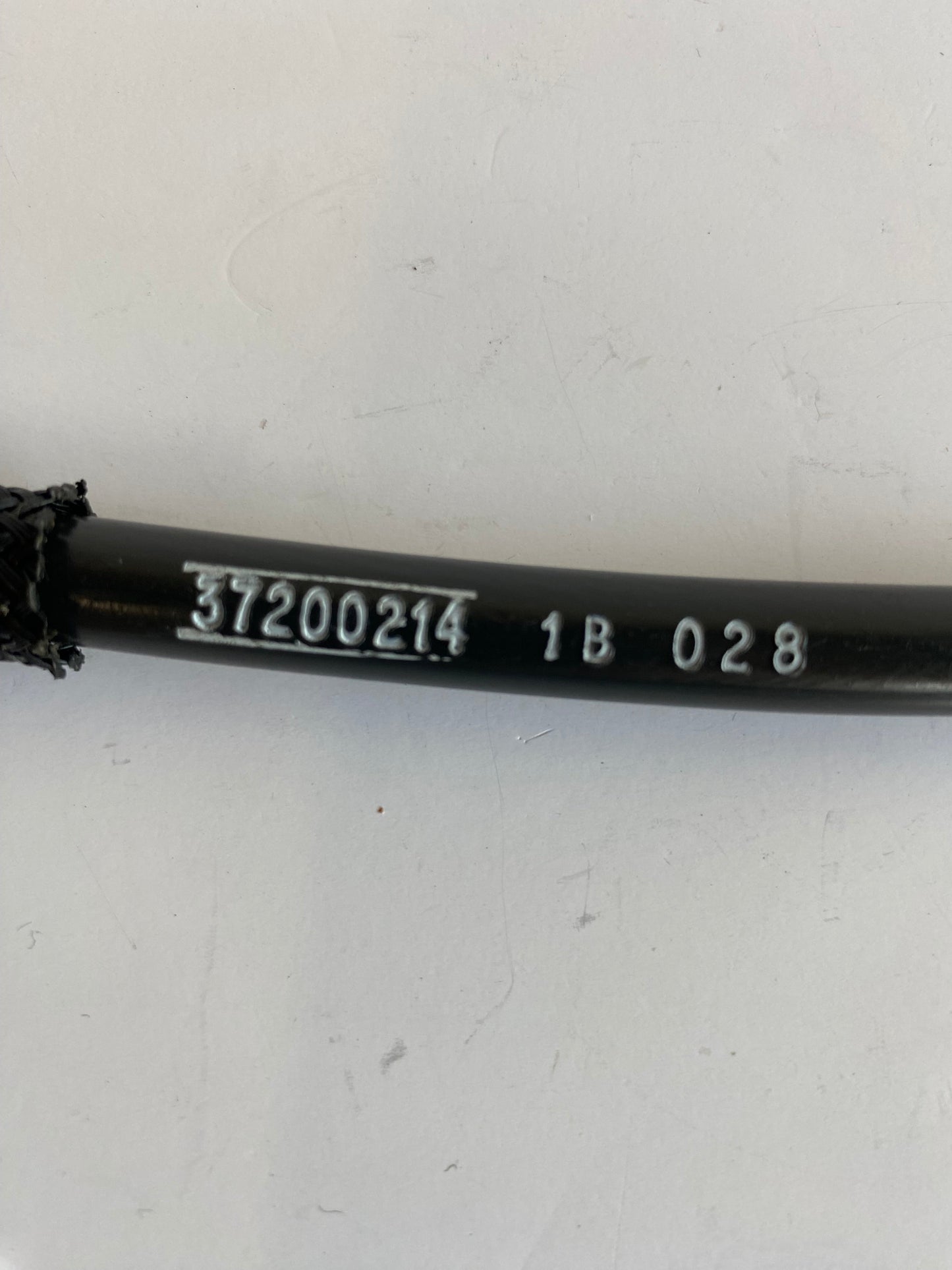 Cable embrayage inférieur 28 pouces Harley Davidson REF OEM 37200214