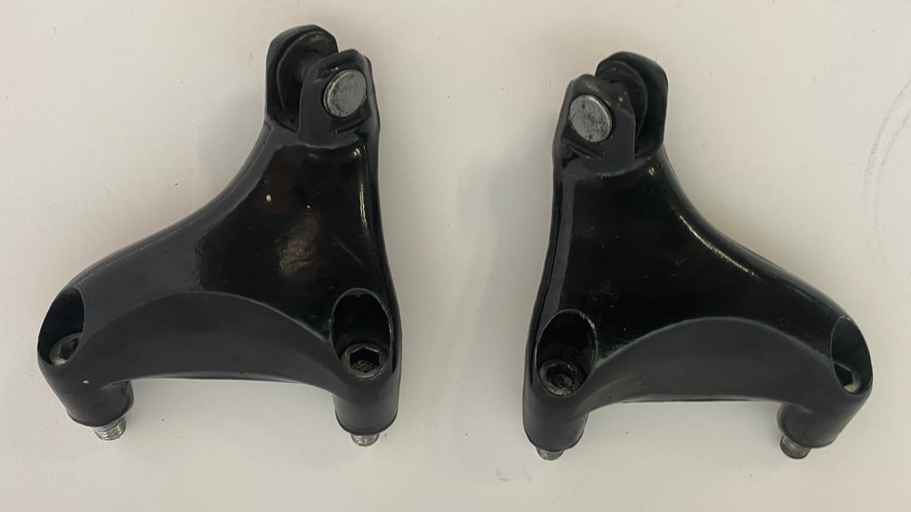 Sozius-Fußrastenhalterungssatz Sportster Harley Davidson OEM-Nr.: 49314-04 & 49315-04