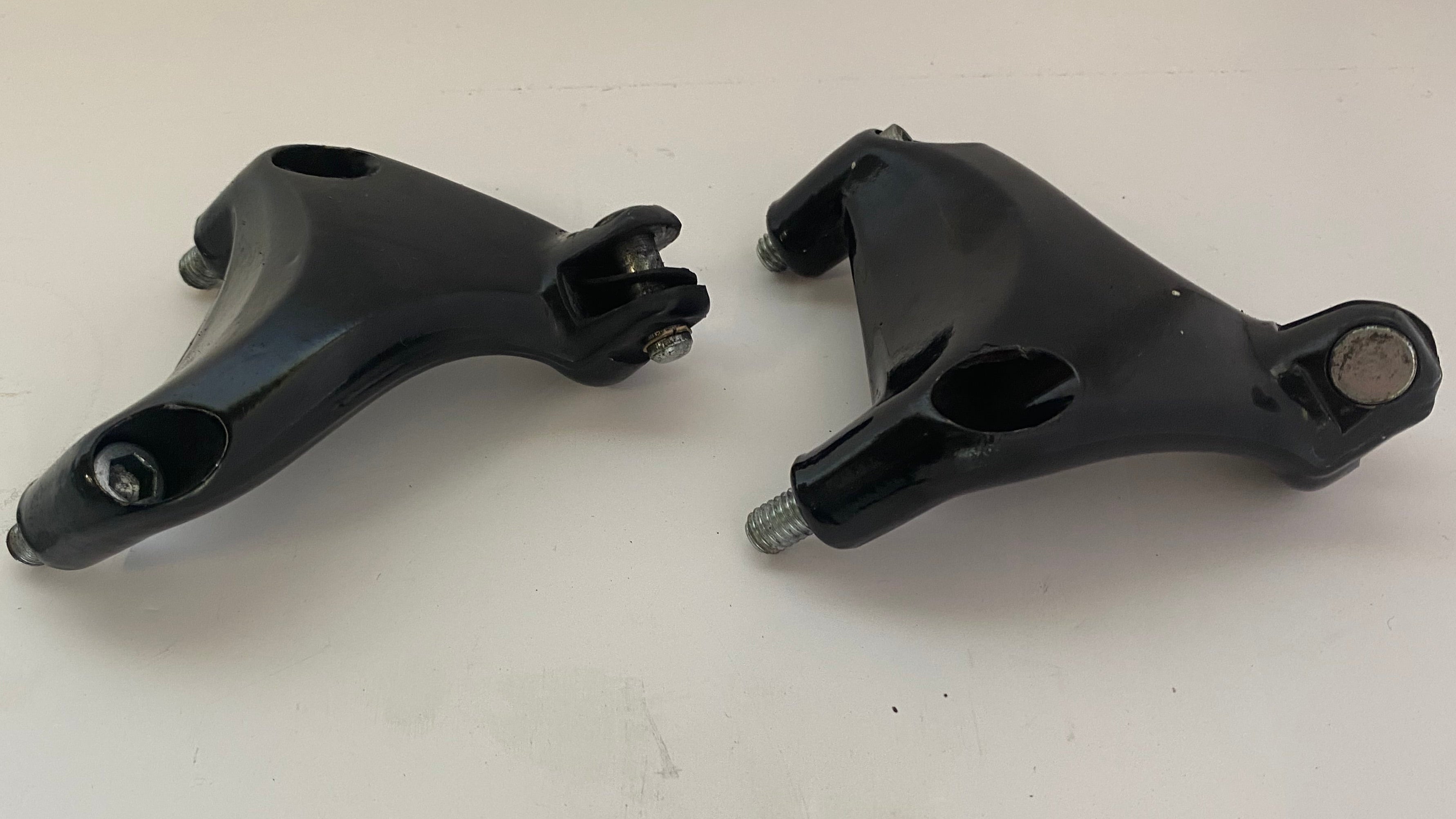 Sozius-Fußrastenhalterungssatz Sportster Harley Davidson OEM-Nr.: 49314-04 & 49315-04