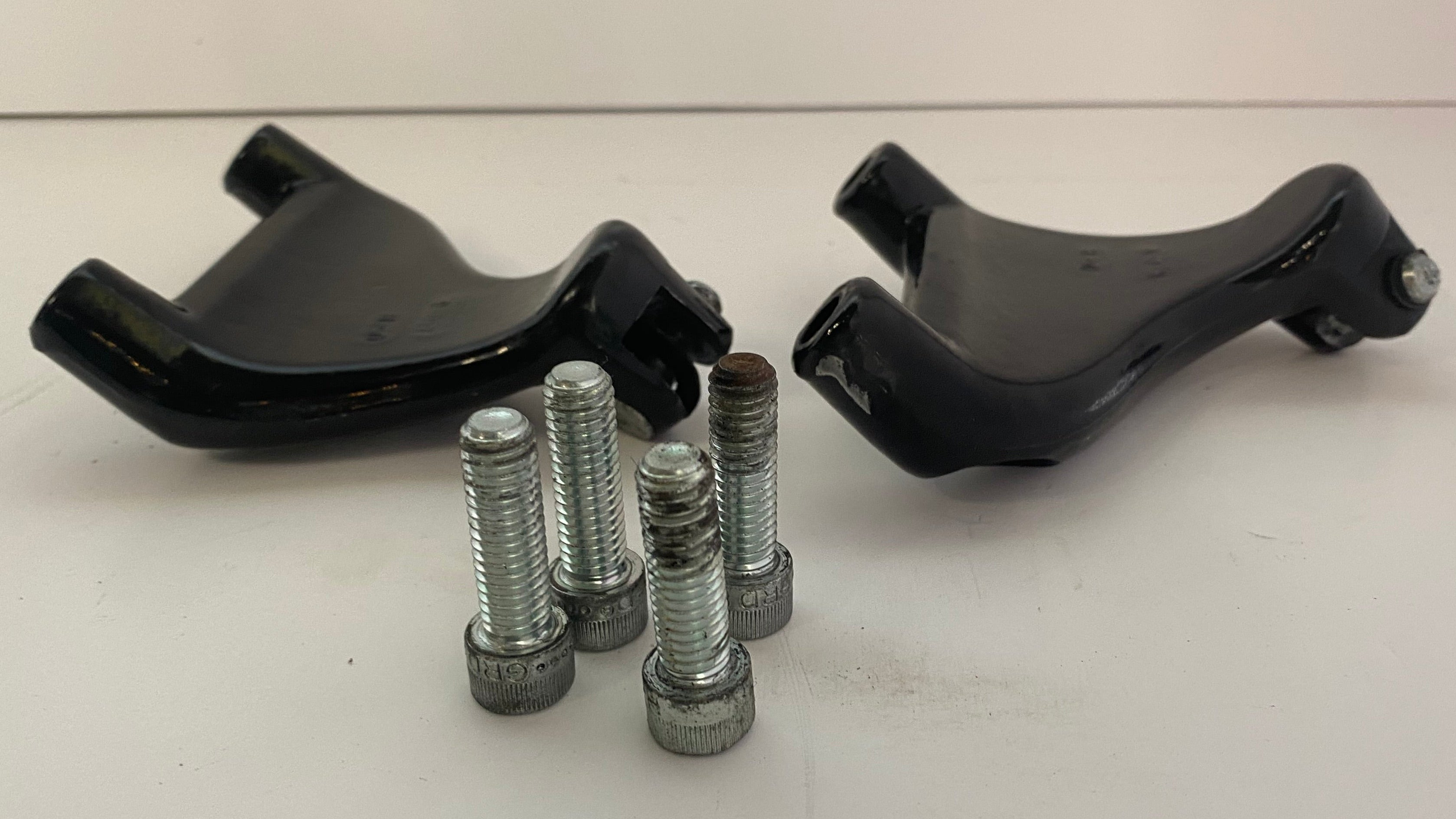Sozius-Fußrastenhalterungssatz Sportster Harley Davidson OEM-Nr.: 49314-04 & 49315-04