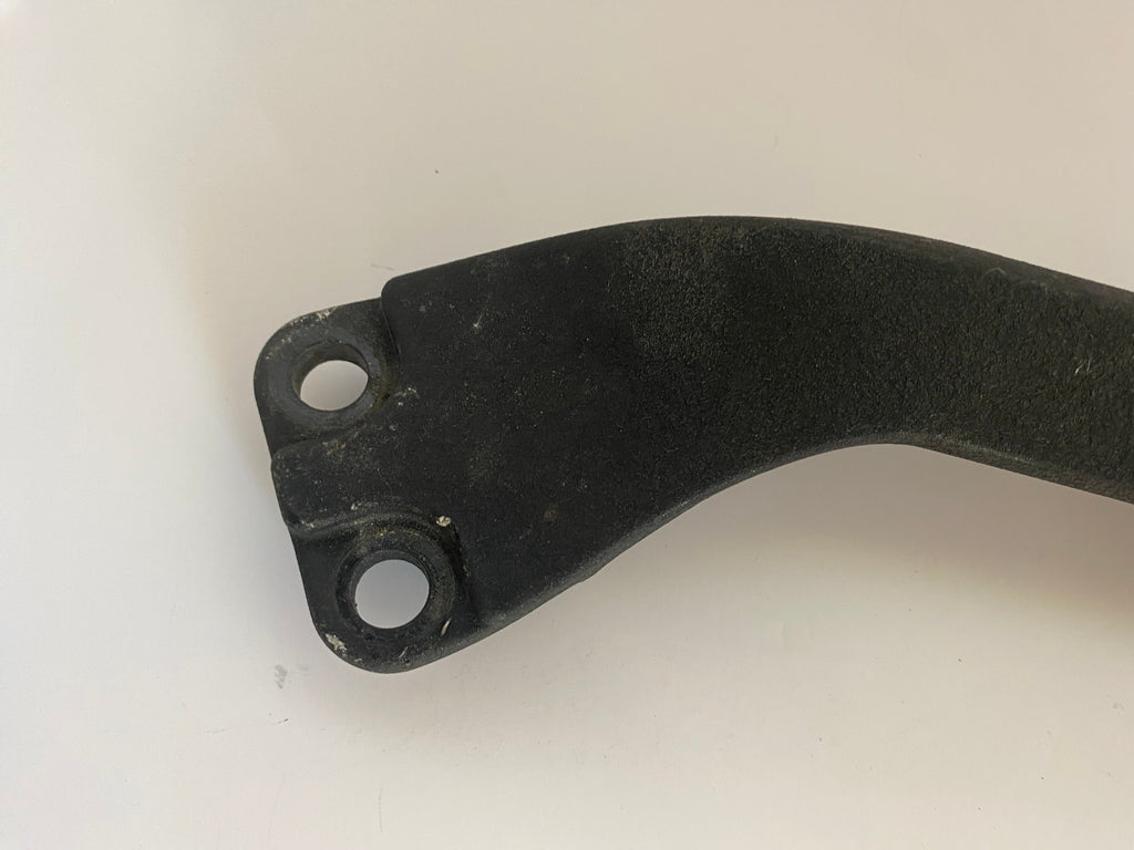 Support et cale pied passager droit Dyna Harley Davidson REF OEM 49224-06A