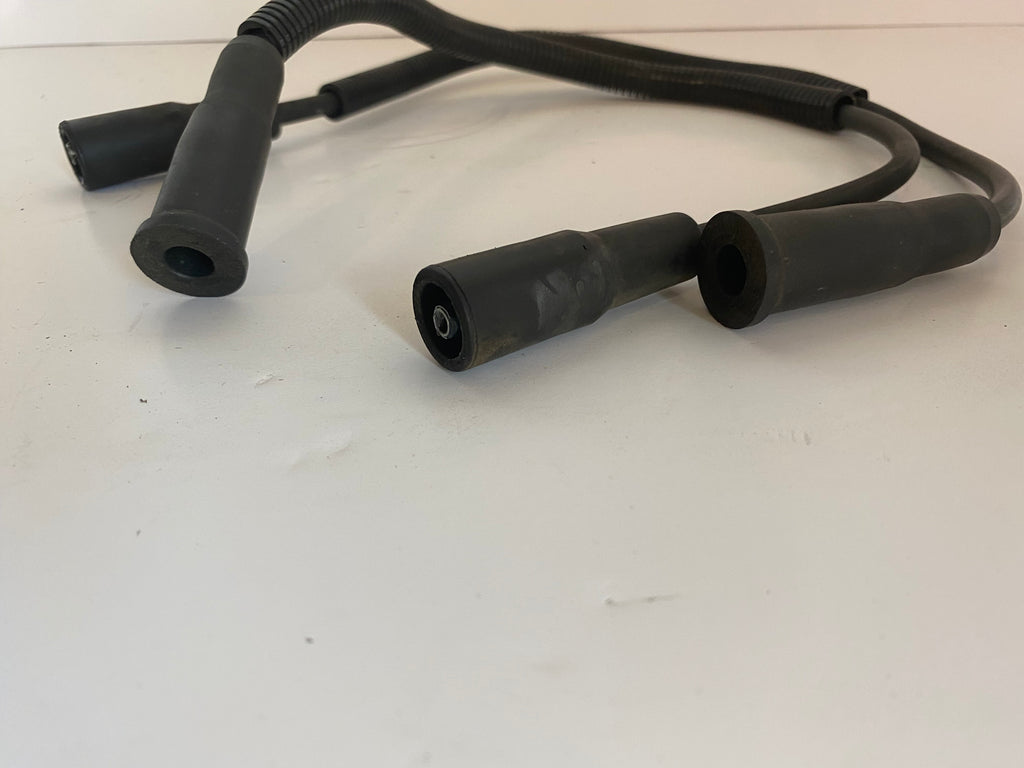 Jeu de 2 fils de bougies allumage Sportster Harley Davidson REF OEM 31996-04