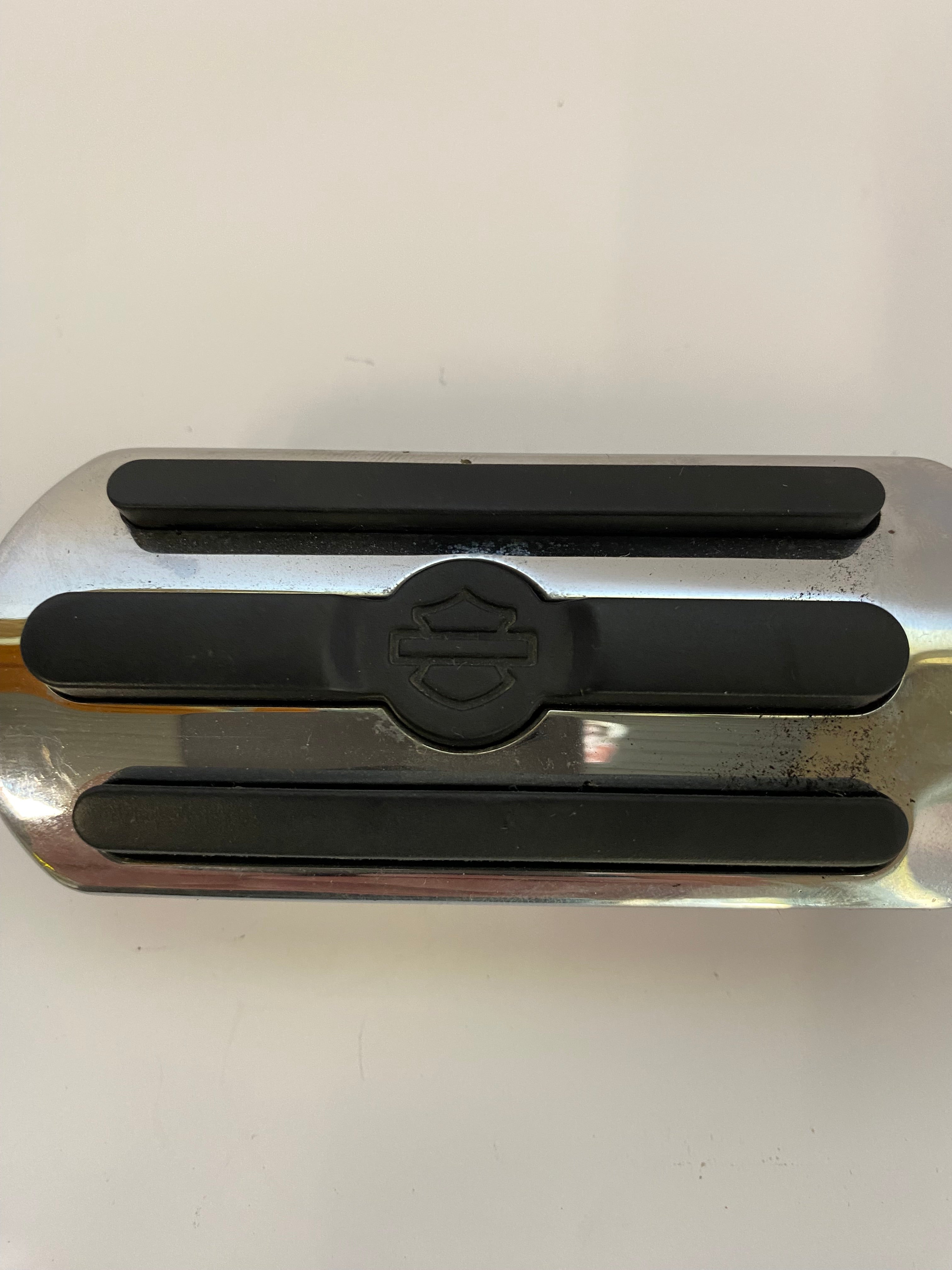 Jeu de cale pieds chromé et caoutchouc Harley Davidson REF OEM 50130-95A
