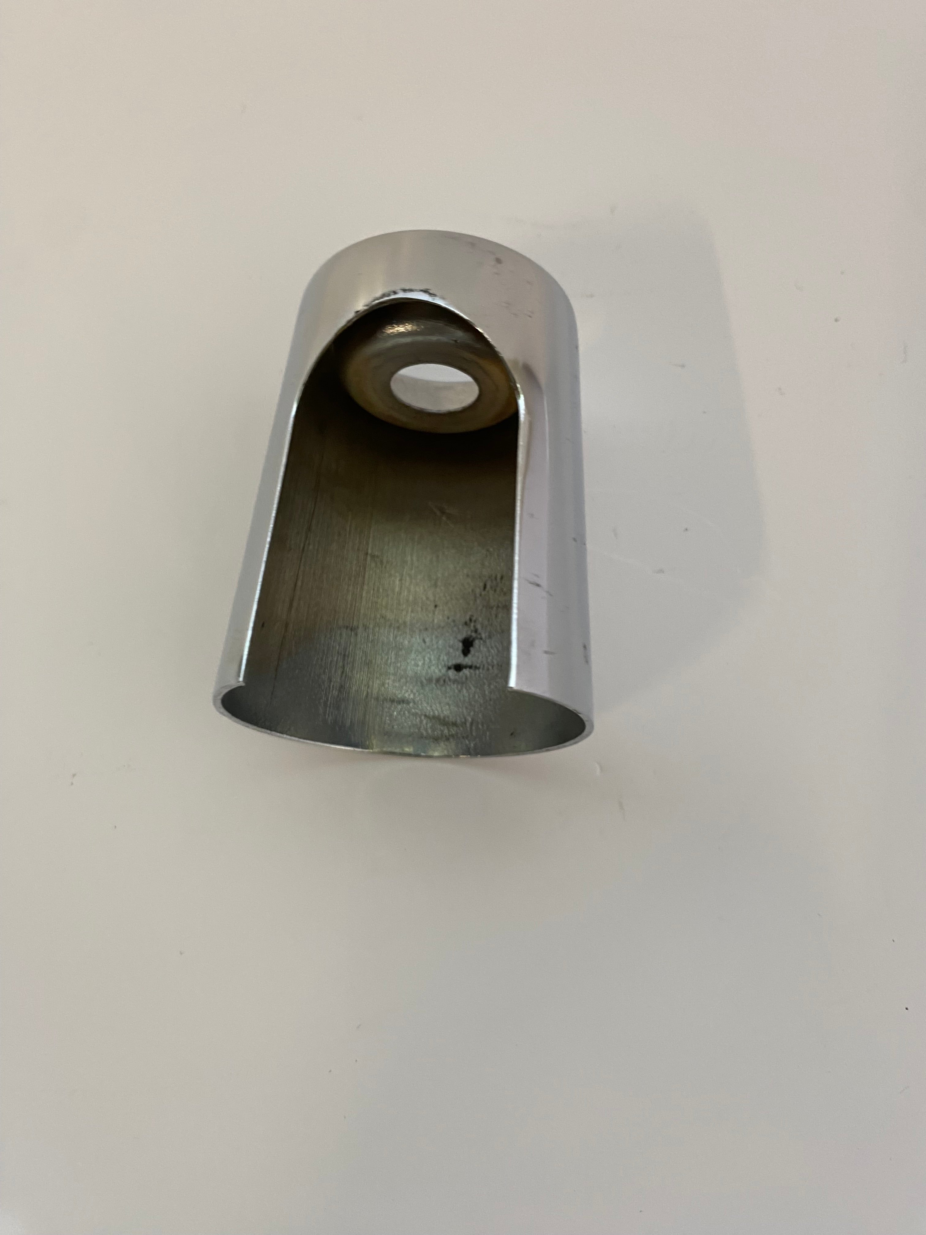 Cache supérieur amortisseur Dyna Harley Davidson REF OEM 54708-65A