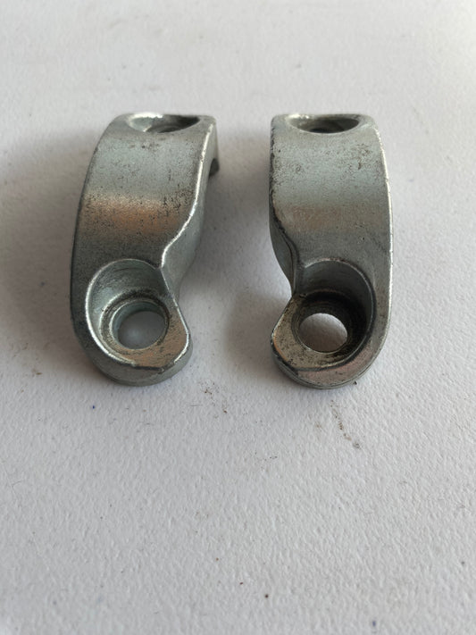 Harley Davidson riser handlebar fixings OEM REF: 55918-08