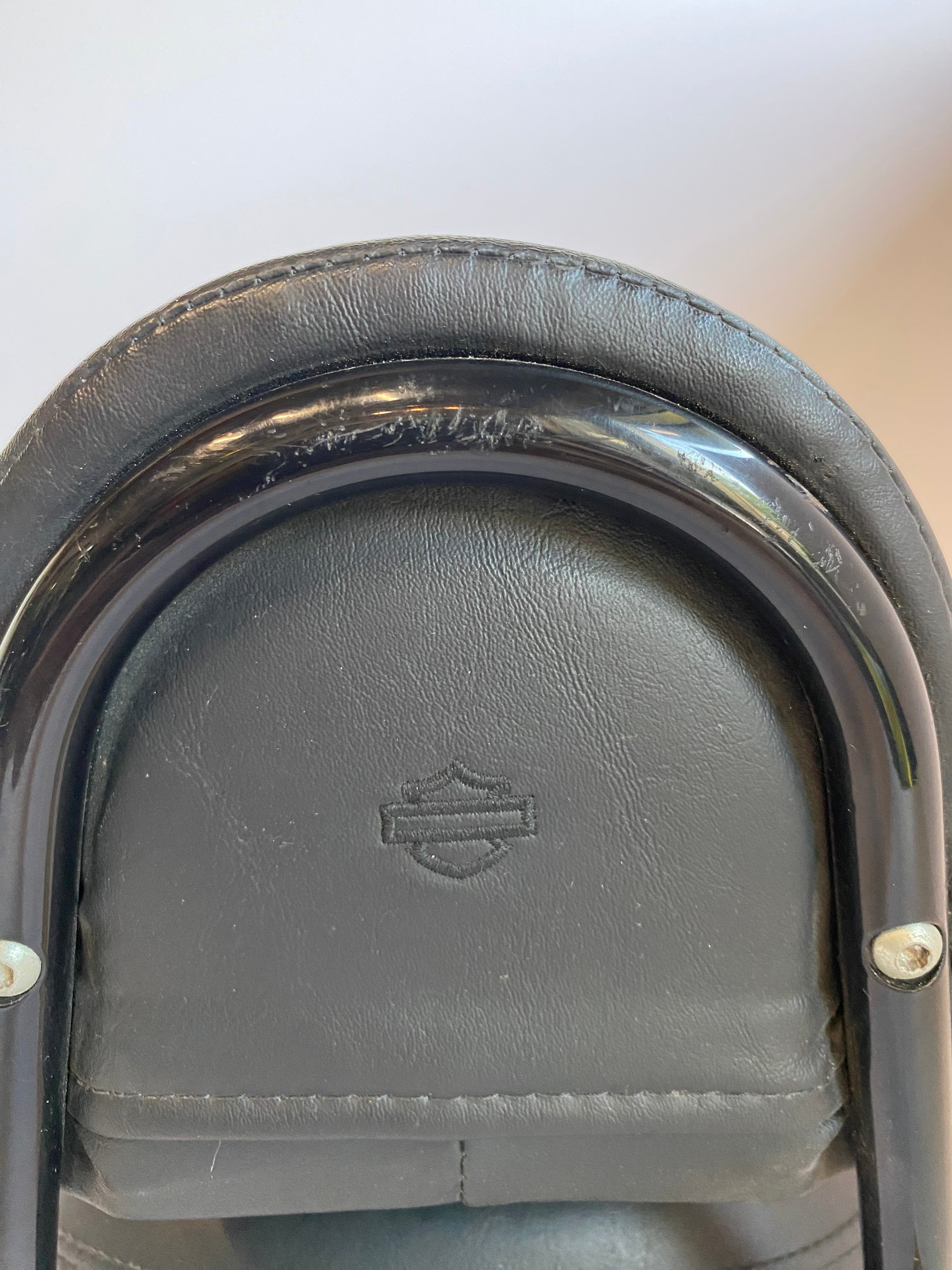 Pouf siège passager et sissy bar noir détachable Dyna Street Bob Harley REF 52696-09