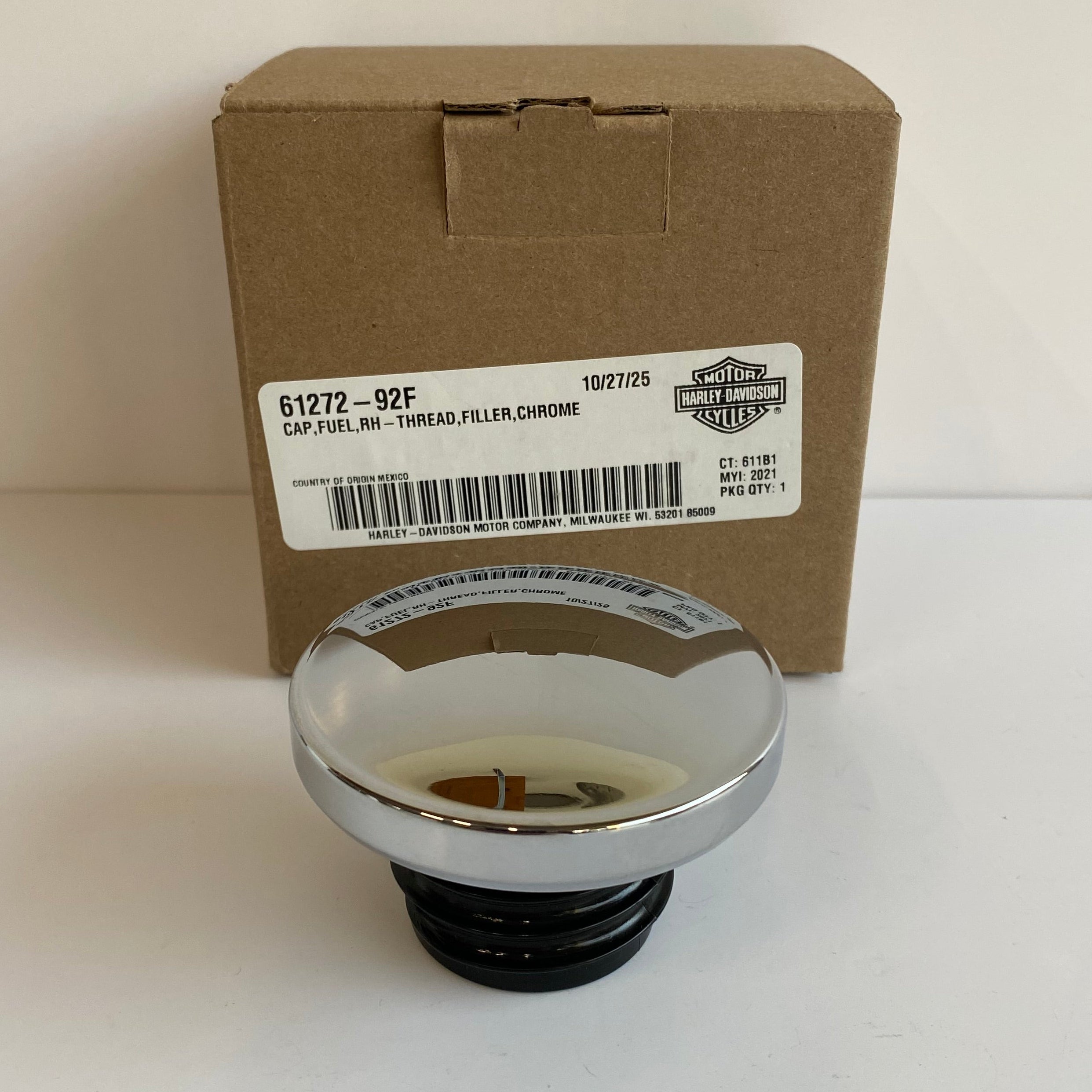 Bouchon de réservoir de carburant chromé Harley Davidson REF OEM 61272-92F