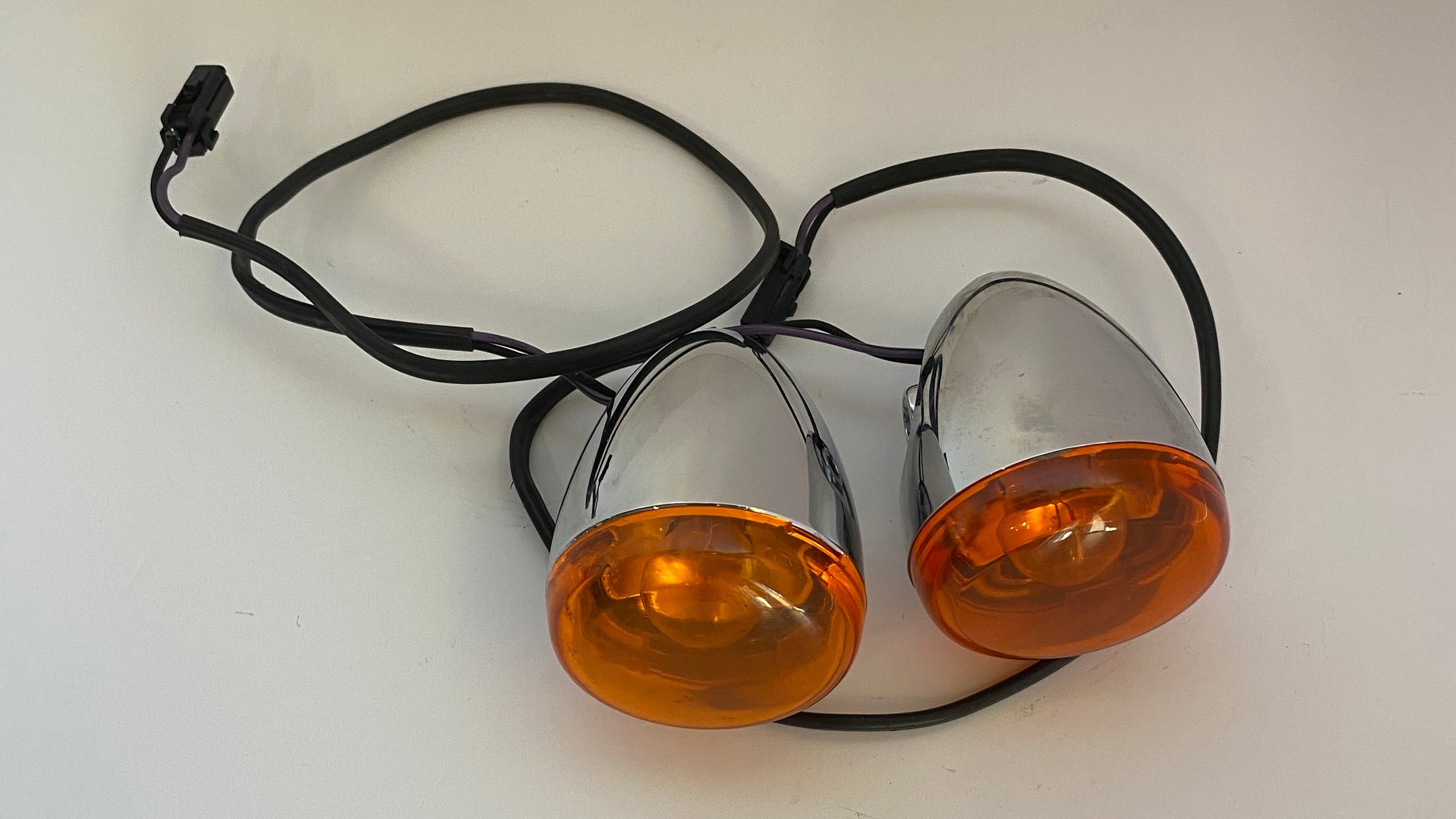 Jeu de 2 clignotants chromés arrière Harley Davidson REF OEM 68978-00