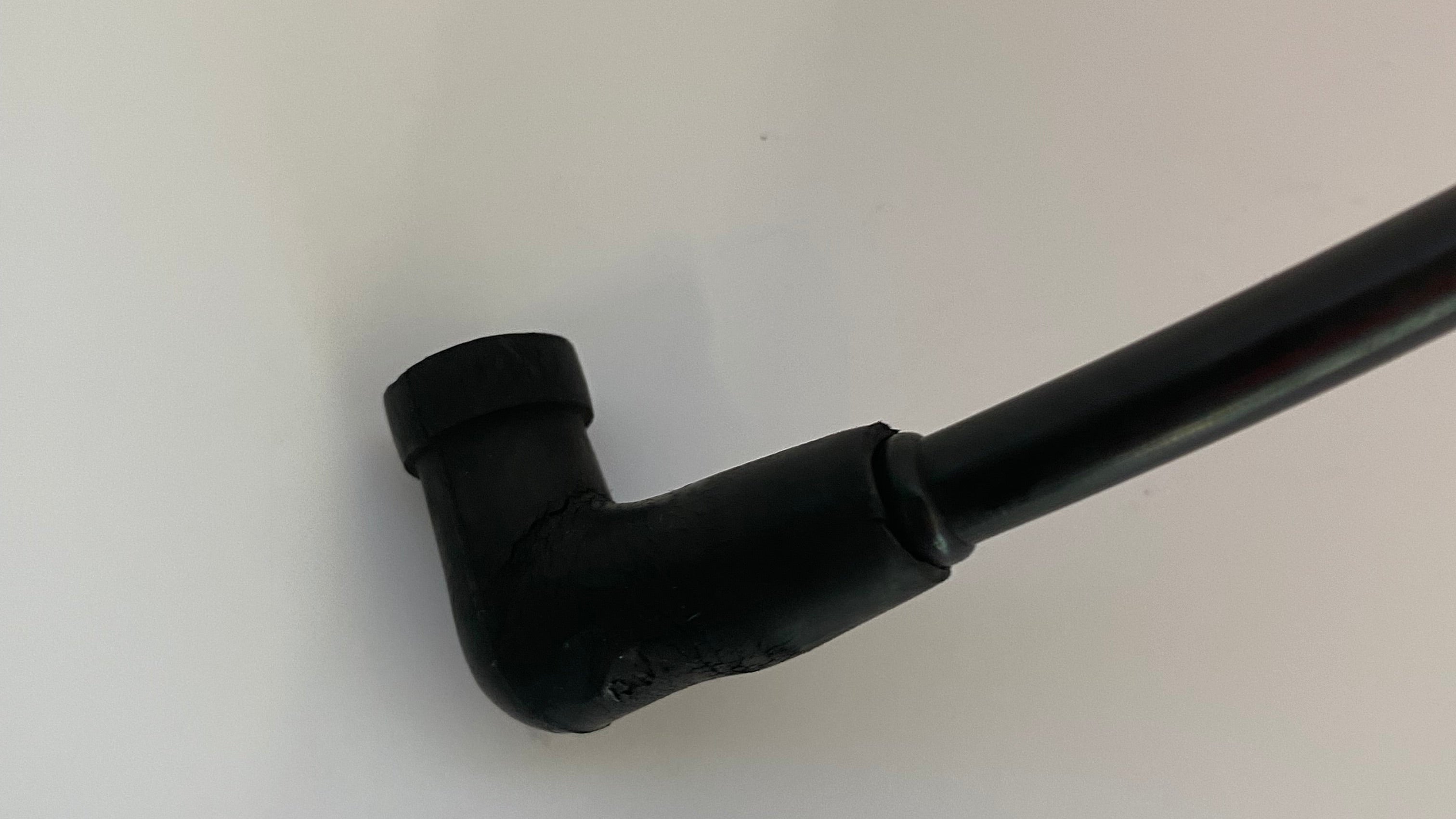 Durite mise à l'air réservoir 16 litres Sportster Harley Davidson REF OEM 27067-04
