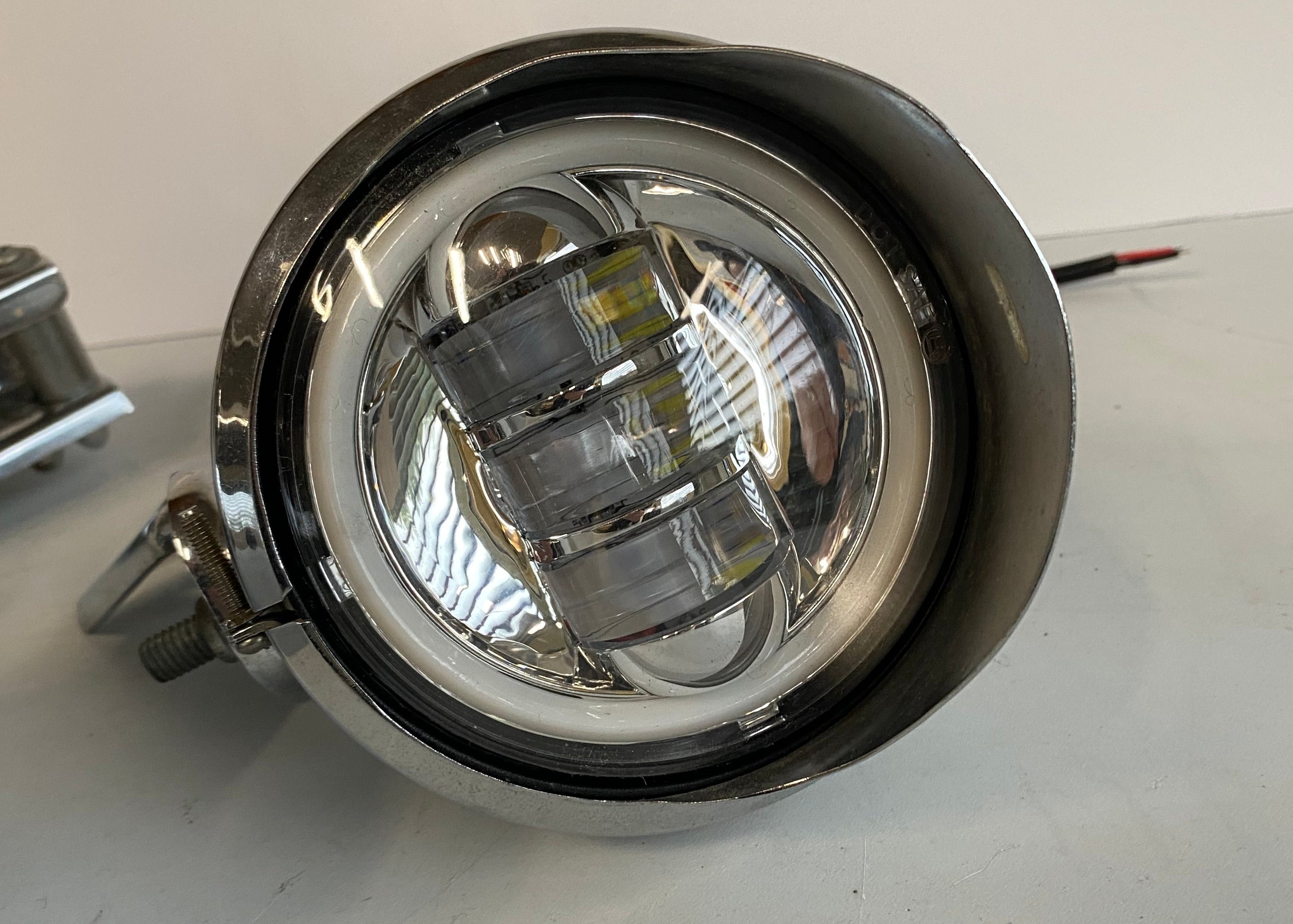 Harley Davidson 4 1/2 inch passing lamp set