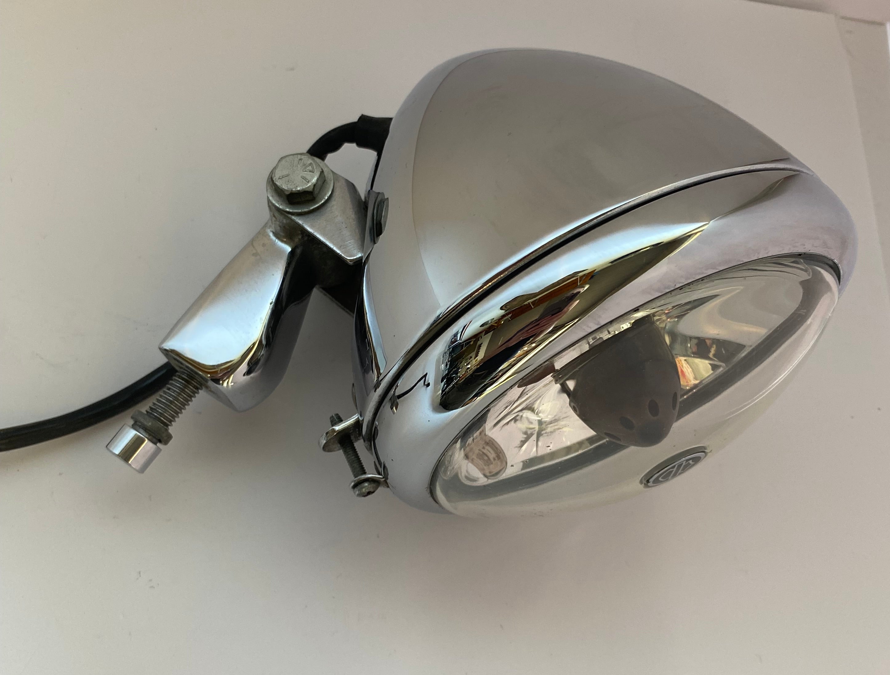 Phare complet Sportster custom Harley Davidson REF OEM 69681-04A & 68341-05A