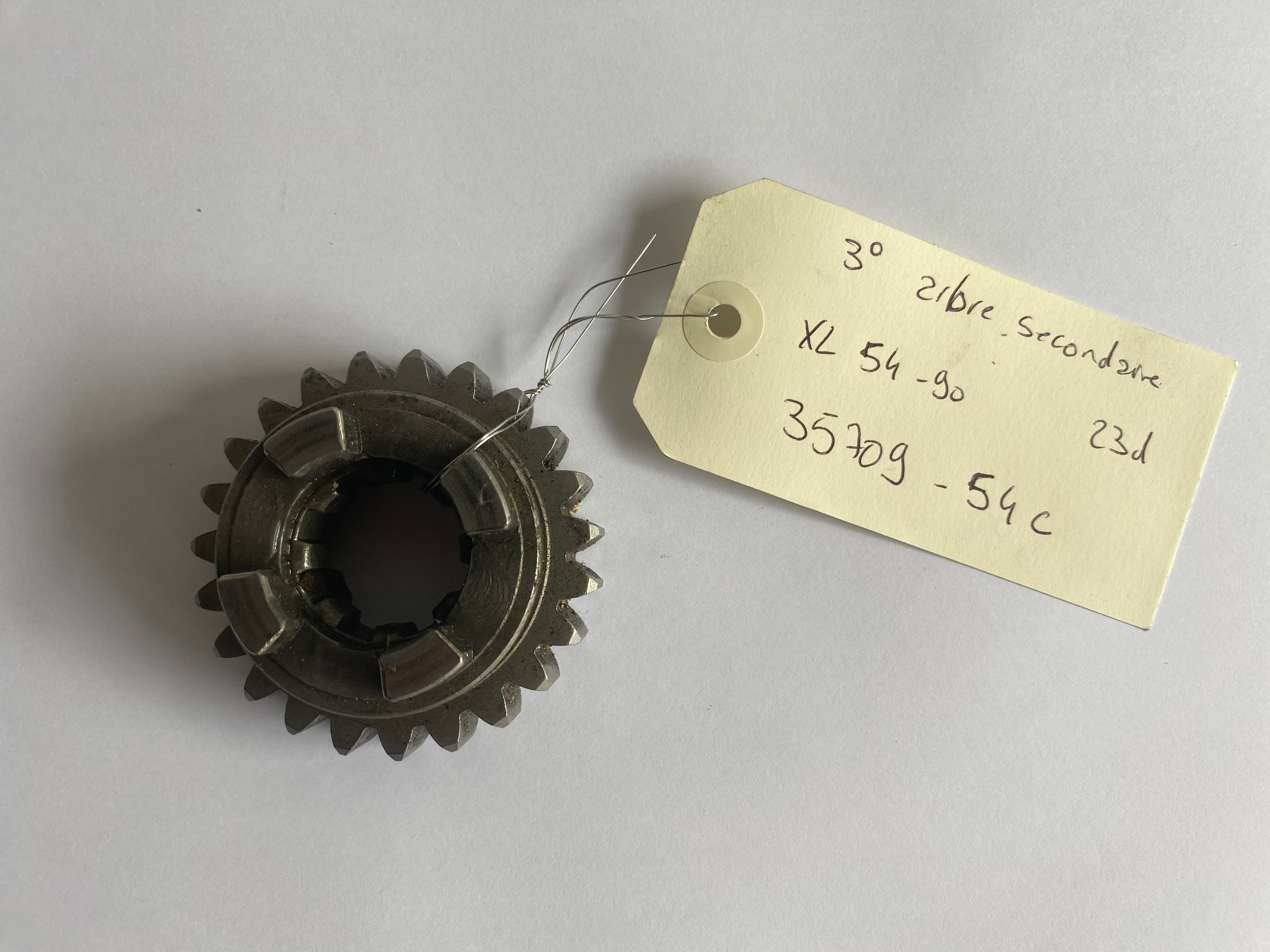 Pignon 3° vitesse arbre secondaire Sportster Harley Davidson REF OEM : 35709-54C