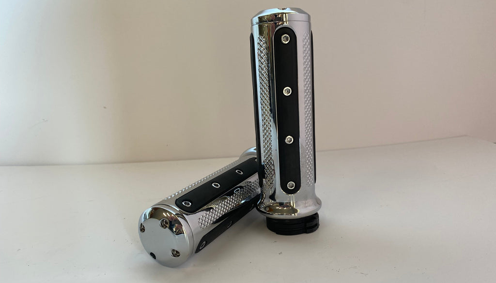 Jeu de poignées Kuryakyn Heavy industries grips câble Harley Davidson REF 6120