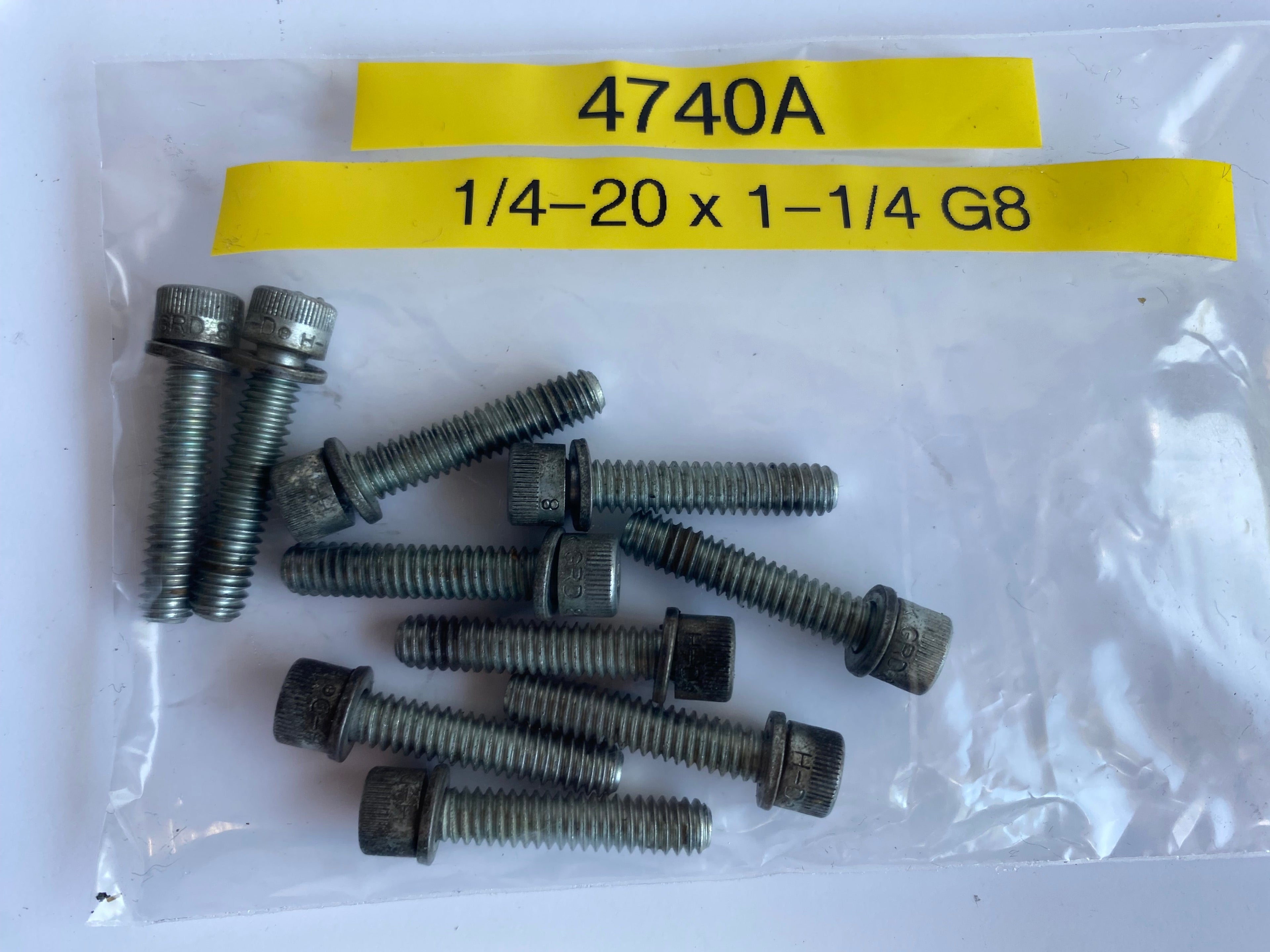 Satz mit 10 BTR-Schrauben 1/4-20 x 1-1/4 Harley Davidson REF OEM 4740A