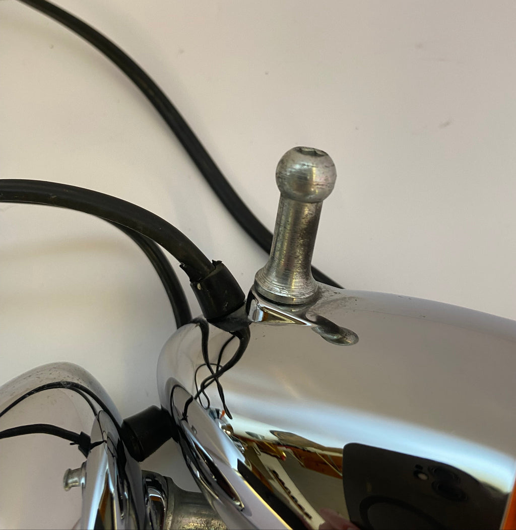 Jeu de 2 clignotants avant chromés Harley Davidson REF OEM 68975-00
