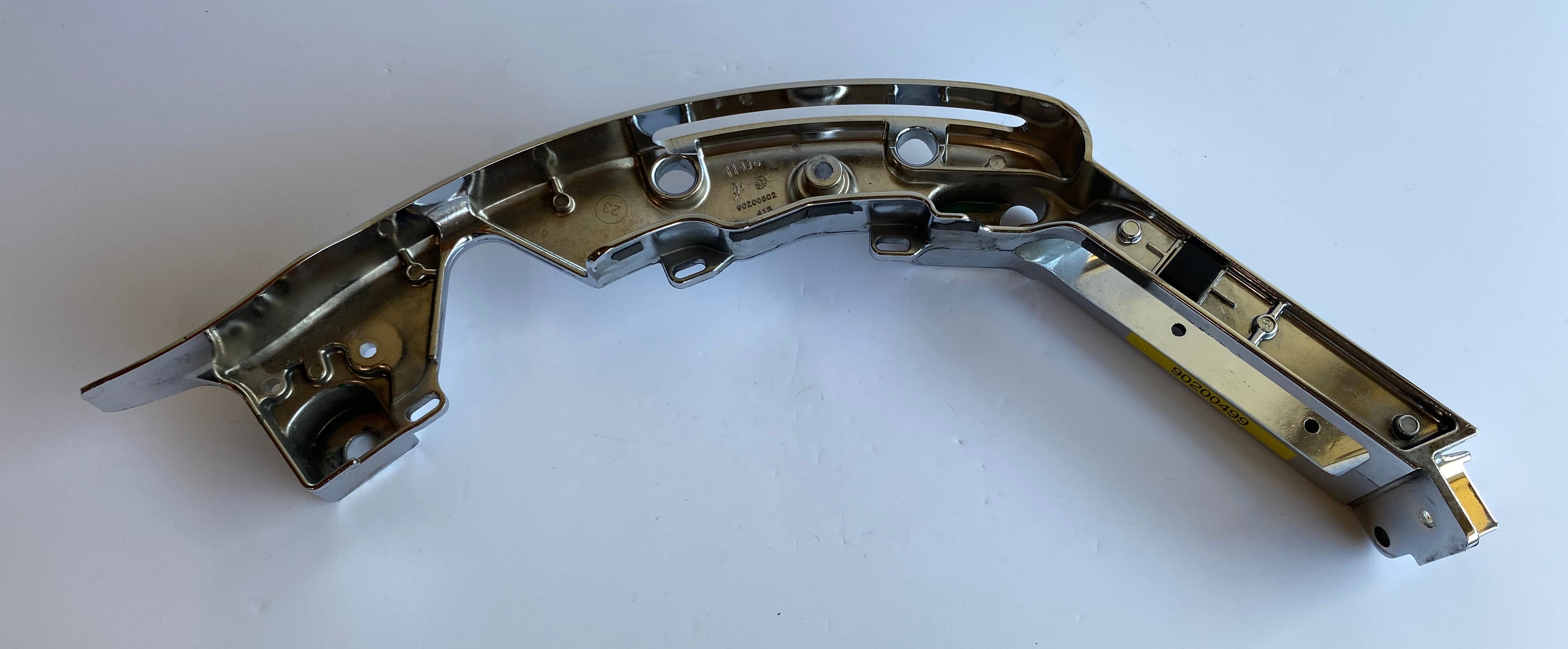 Support droit sacoche/silencieux chromé Touring Harley Davidson REF OEM 90200499