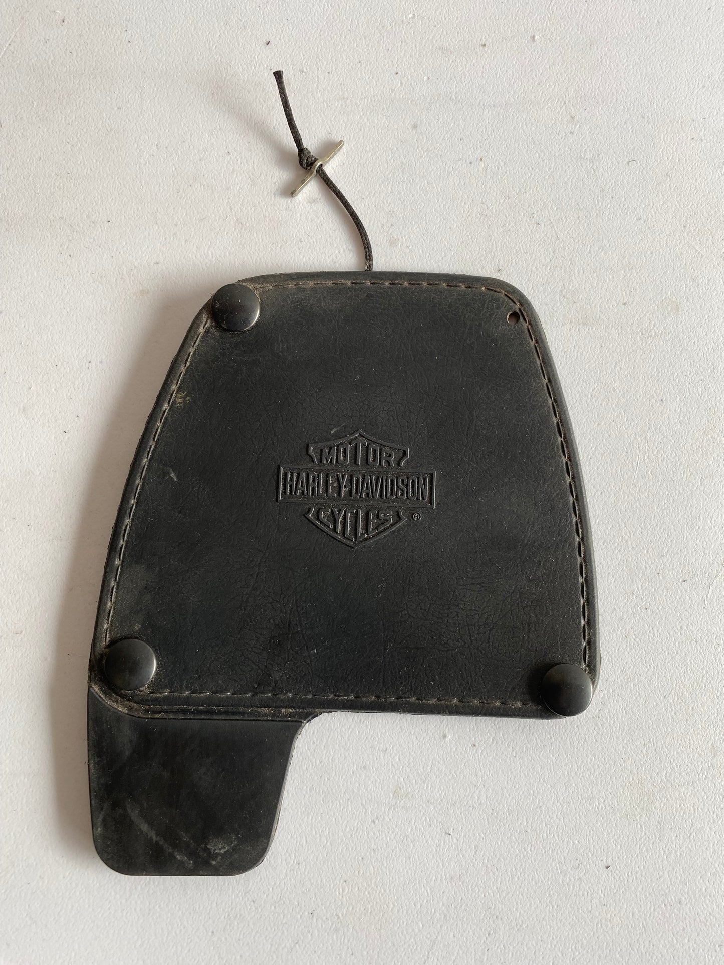 Couvercle de boite à gants gauche Harley Davidson REF OEM : 58681-05