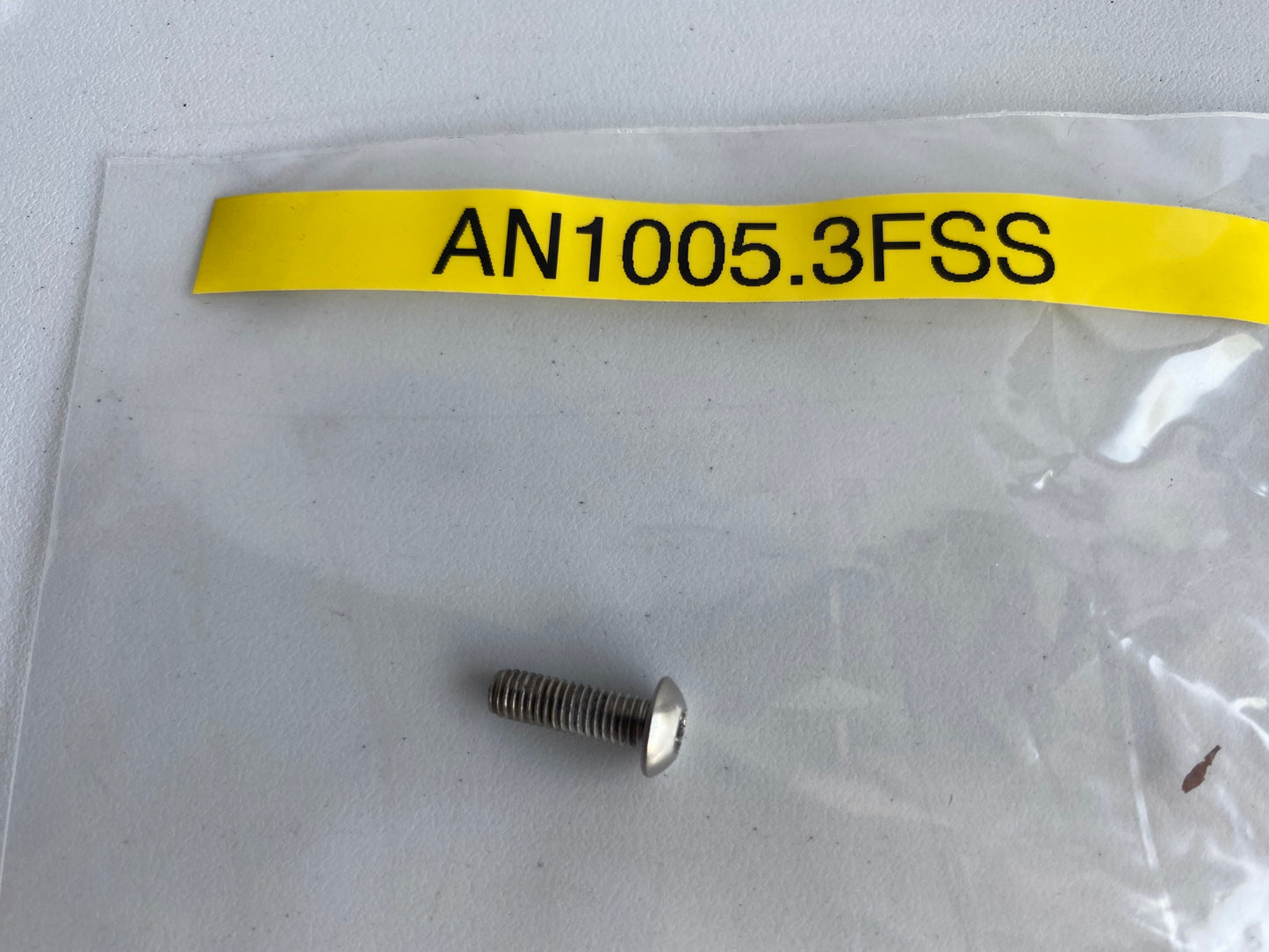 Vis de saute vent Buell XB9S / XB12S REF OEM : AN1005.3FSS