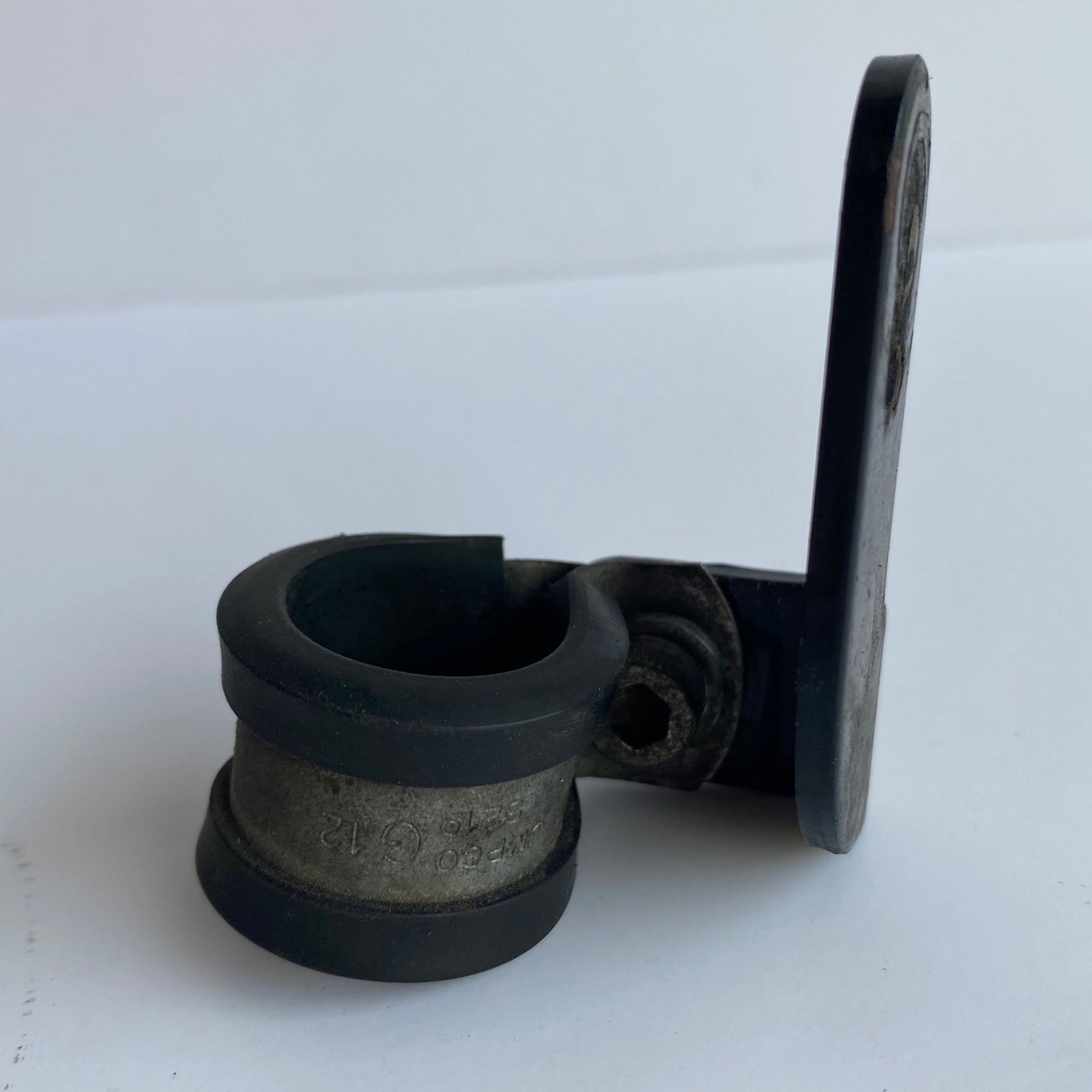 Support  de radiateur d'huile + collier Buell XB REF OEM L0077.02A8 & C0529.M