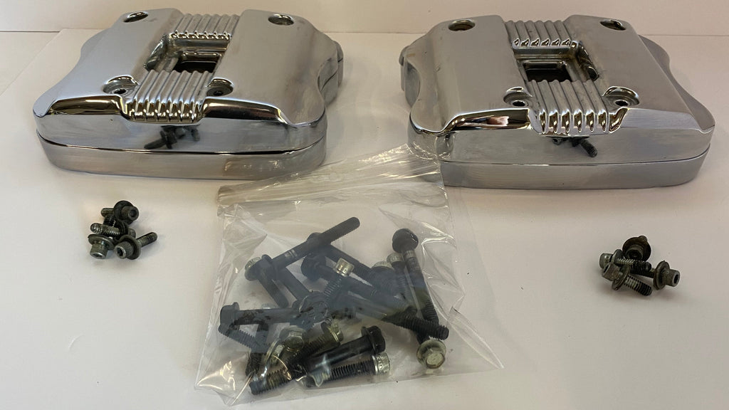 Jeu de caches culbuteurs chromés Sportster Harley Davidson REF OEM 17551-04 & 17537-96C