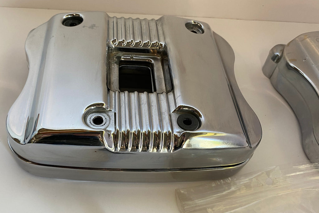 Jeu de caches culbuteurs chromés Sportster Harley Davidson REF OEM 17551-04 & 17537-96C