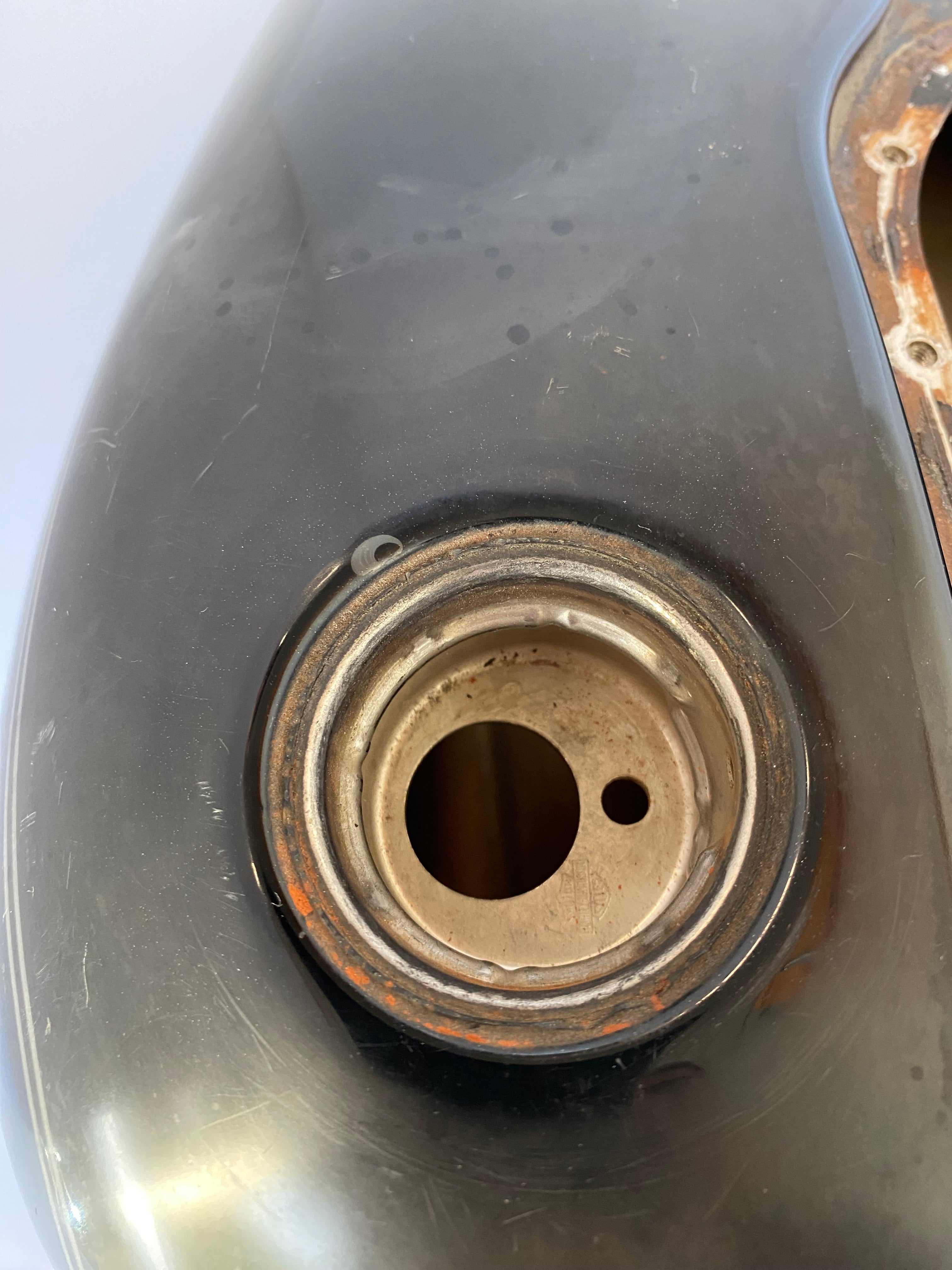 Réservoir Dyna Harley Davison REF OEM : 61014-06BHY