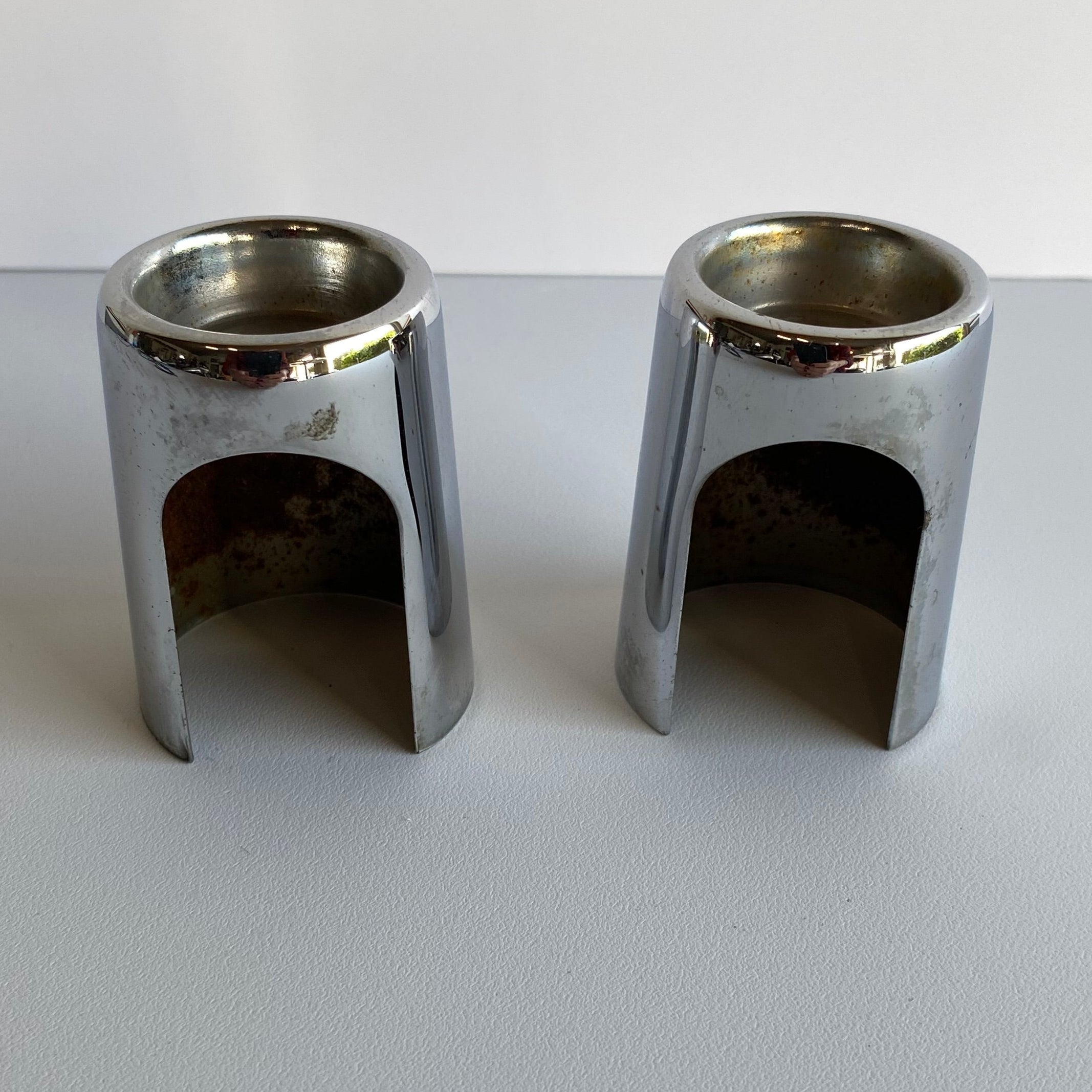Harley Davidson upper shock absorber screw covers OEM REF: 54708-65A