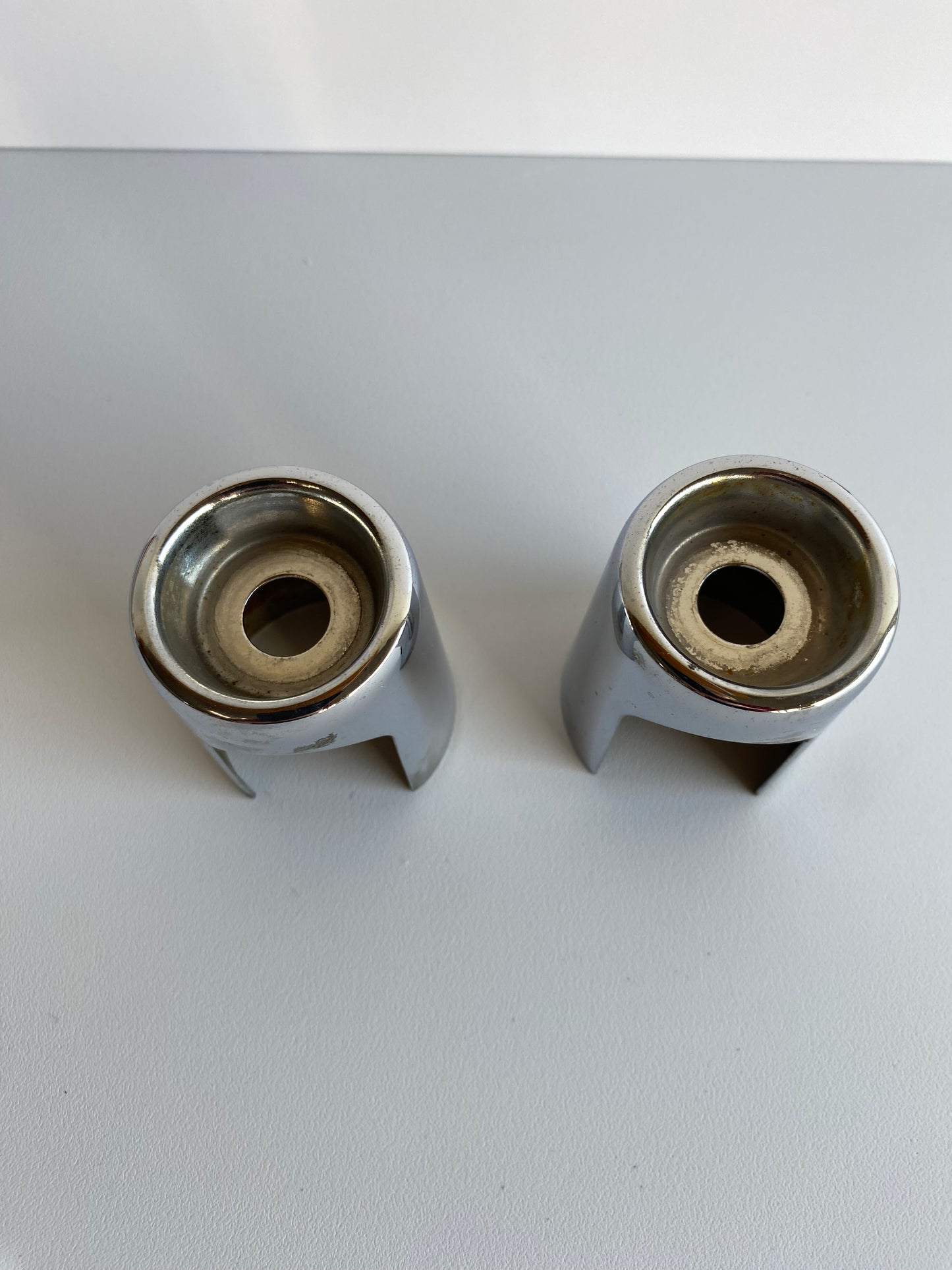 caches visserie supérieur amortisseurs Harley Davidson REF OEM : 54708-65A