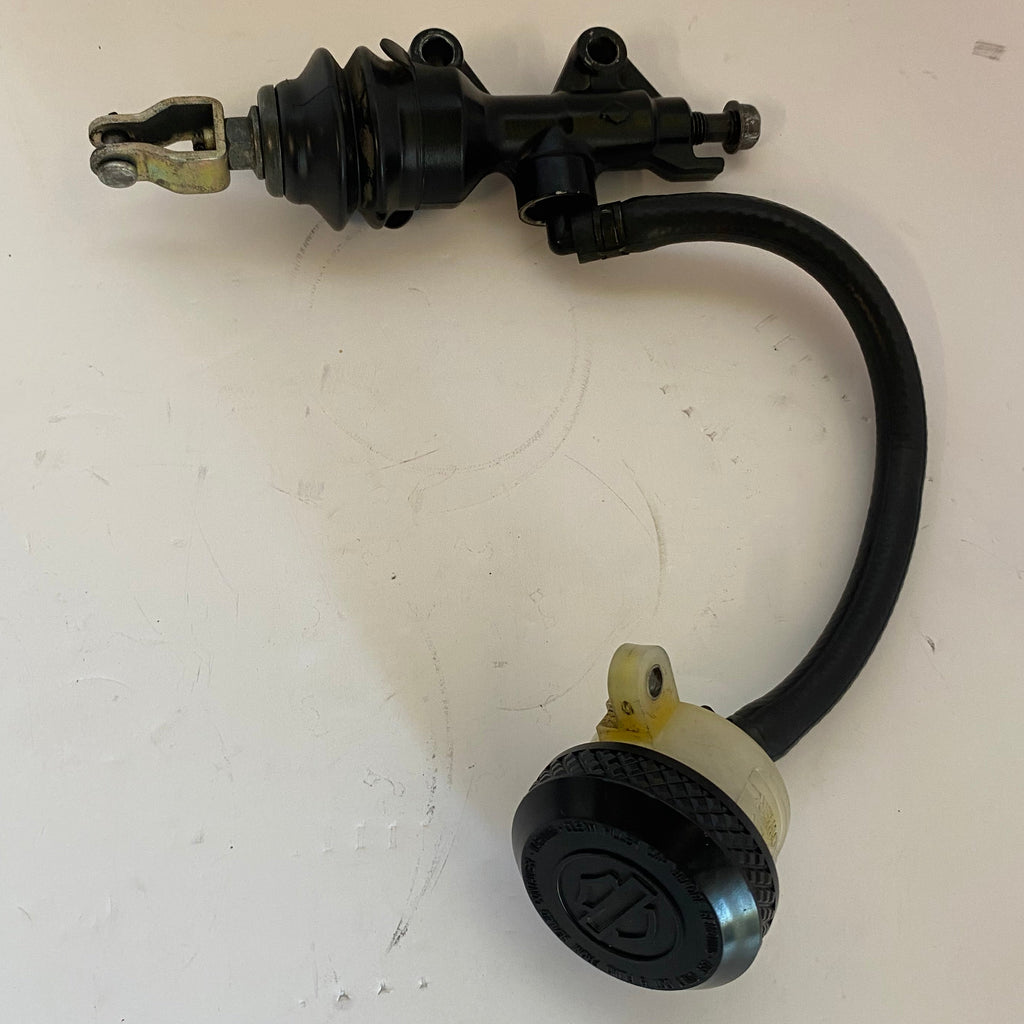 Maitre cylindre de frein arrière Sportster Harley Davidson REF OEM 42521-04 & 42816-04
