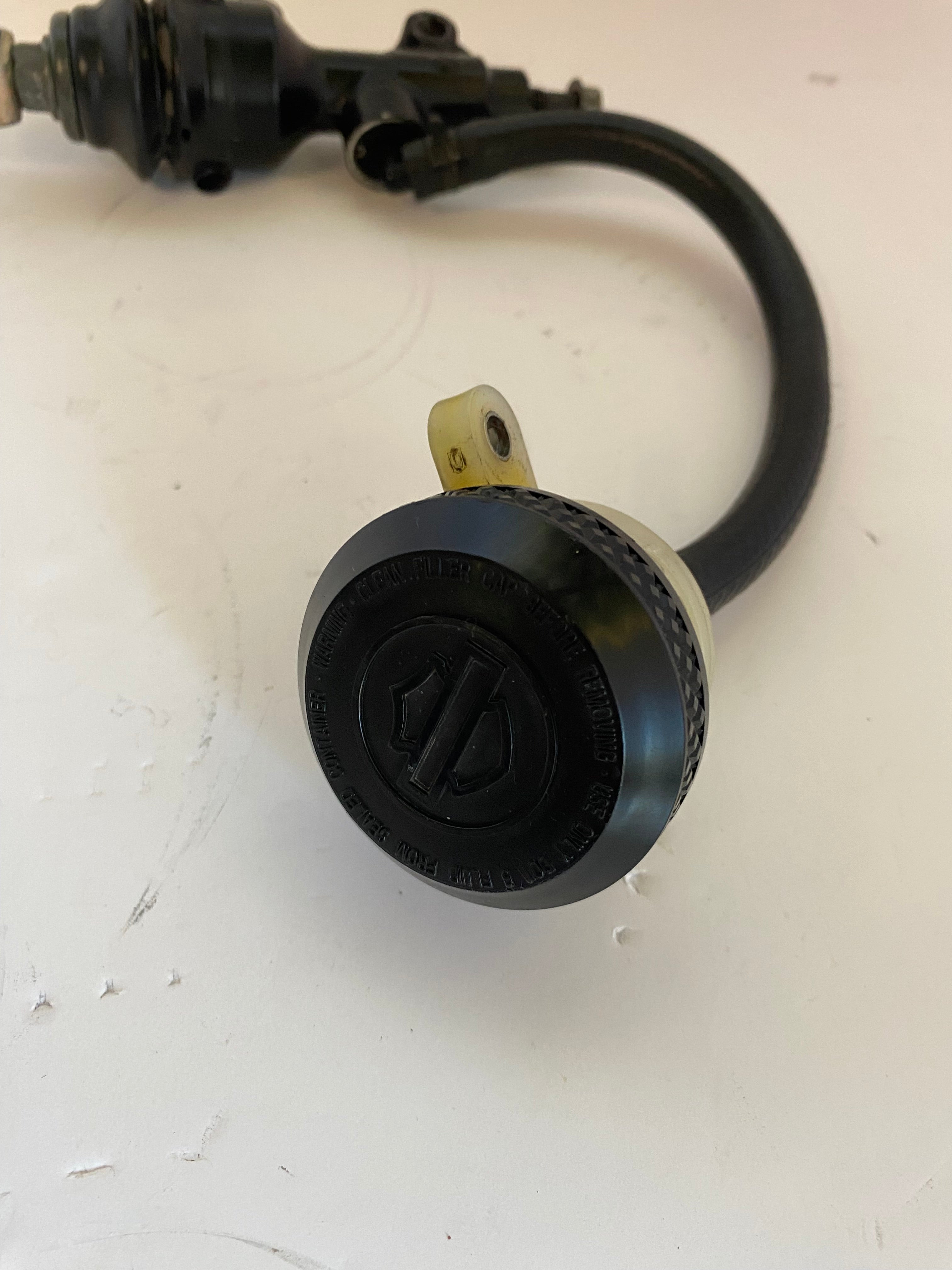 Maitre cylindre de frein arrière Sportster Harley Davidson REF OEM 42521-04 & 42816-04
