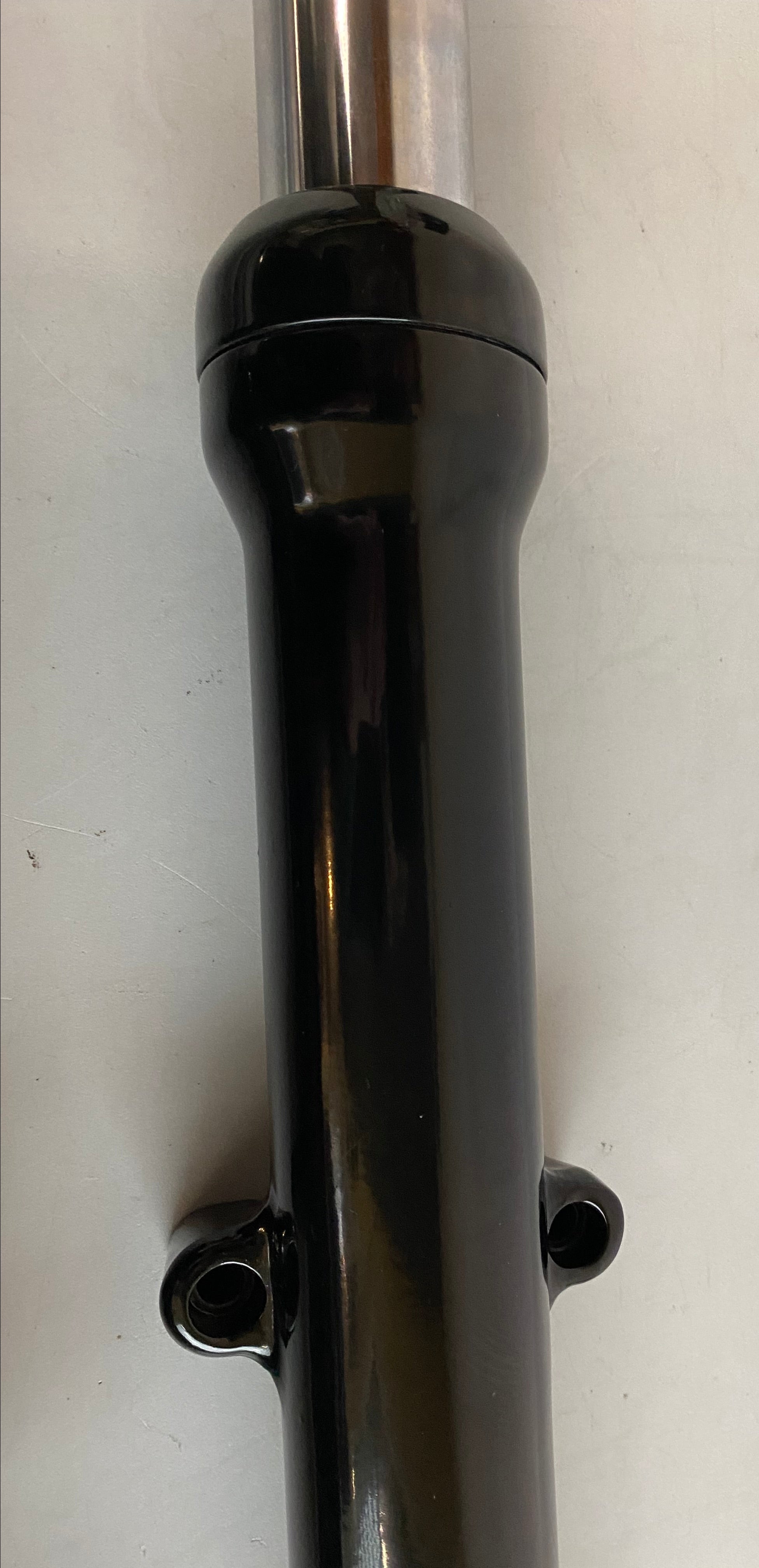 Jeu de bras de fourche noirs révisé 39mm Sportster Dyna Harley Davidson REF OEM 45900-04 & 45901-04