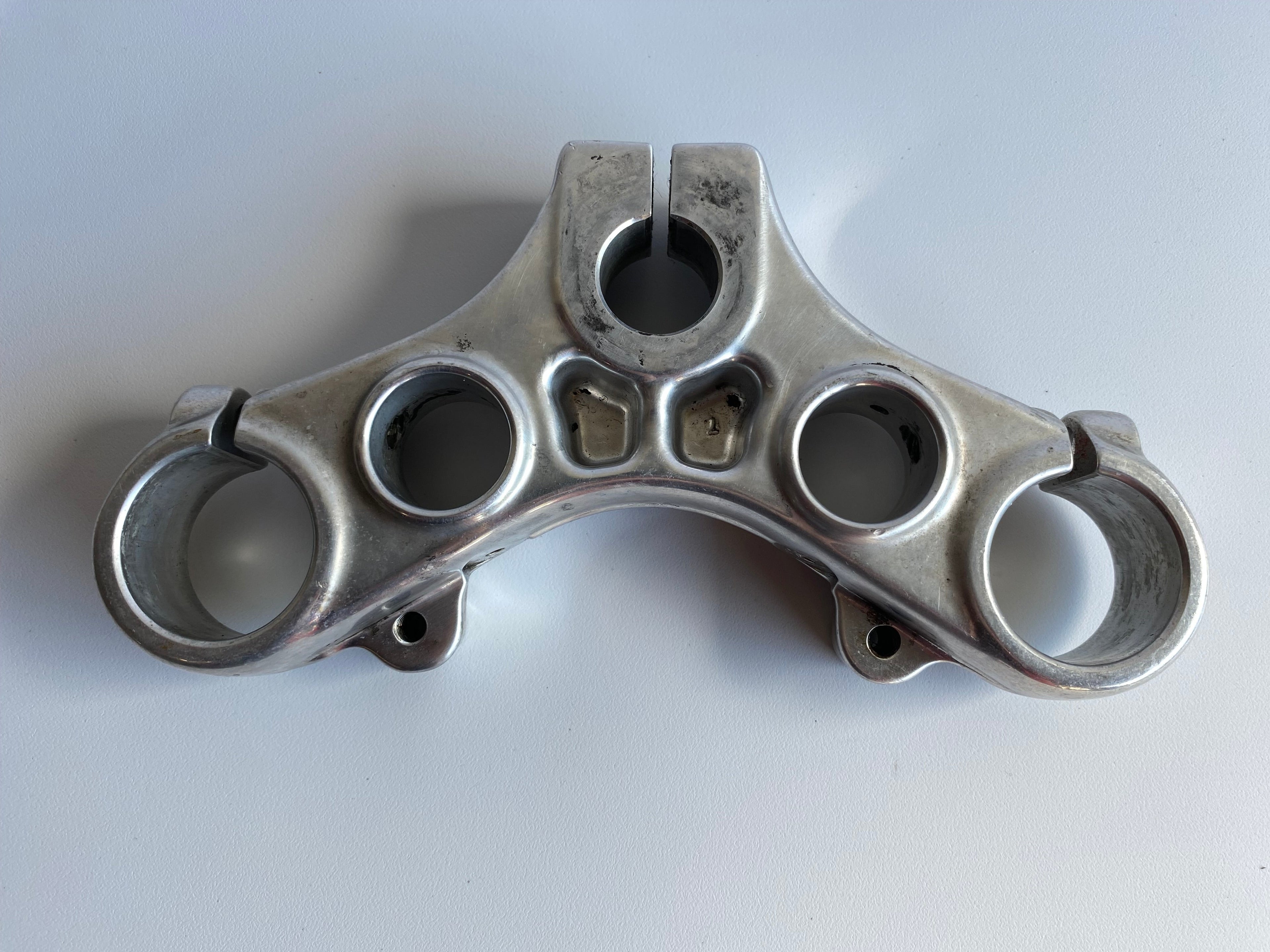 Té de fourche supérieur 39 mm Harley Davidson REF OEM : 45739-87