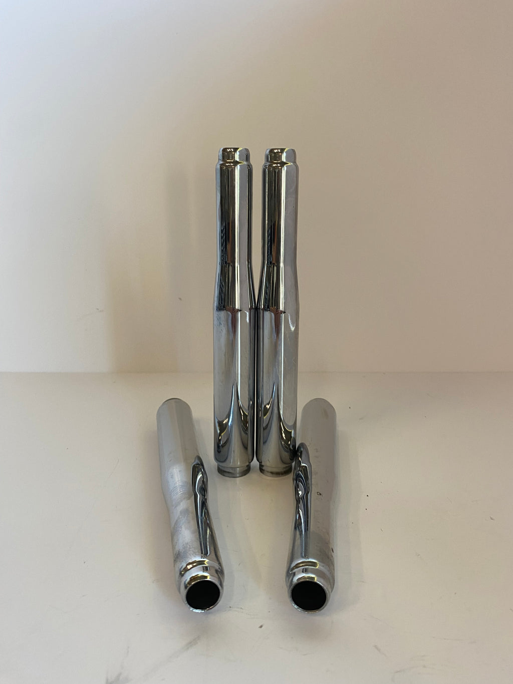 Jeu de 4 colonnettes de tige culbuteur Sportster Harley Davidson REF OEM : 17946-04
