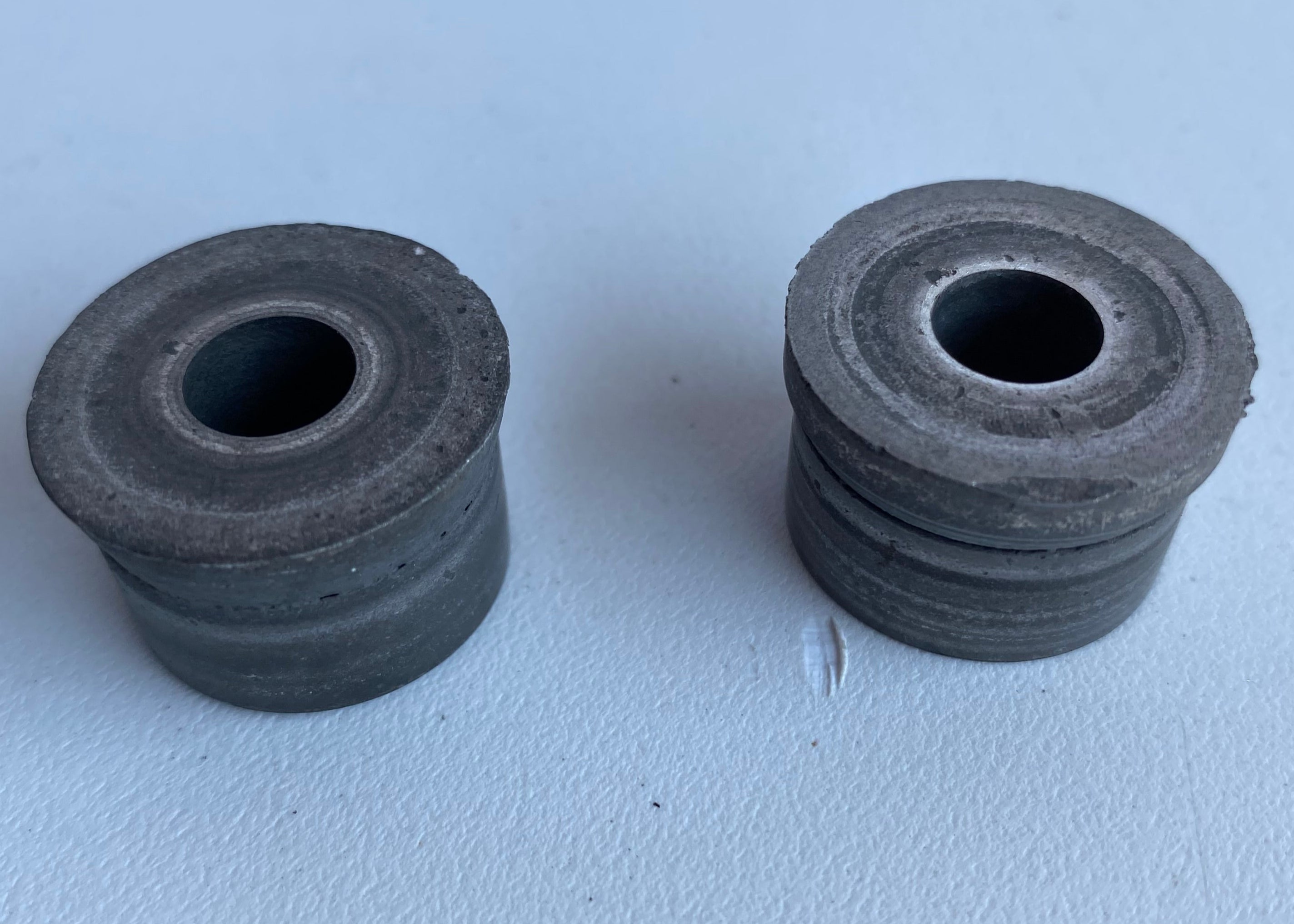 Entretoise support avant silencieux échappement  Buell XB REF OEM: S0136.02A8