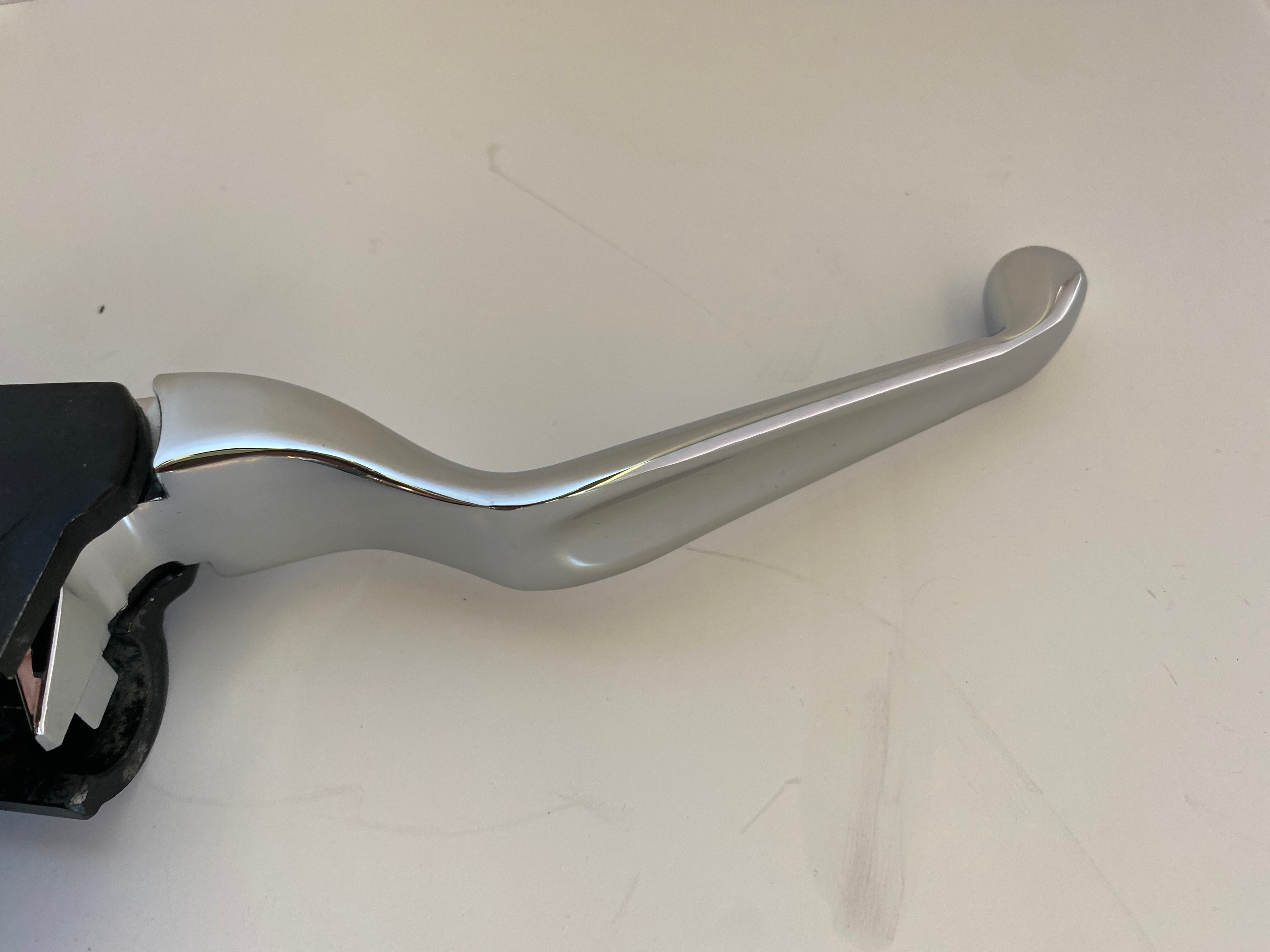 Jeu de manettes avec maitre cylindre avant Sportster Harley Davidson REF OEM 45146-04