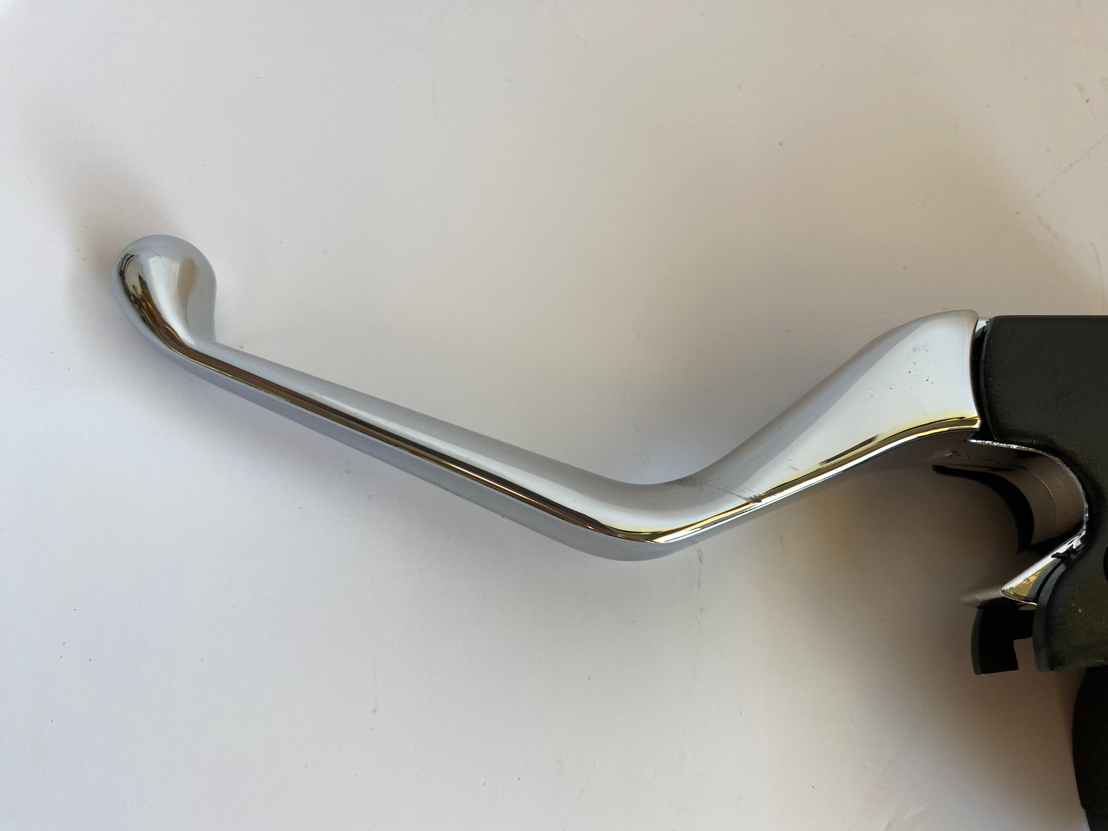 Jeu de manettes avec maitre cylindre avant Sportster Harley Davidson REF OEM 45146-04