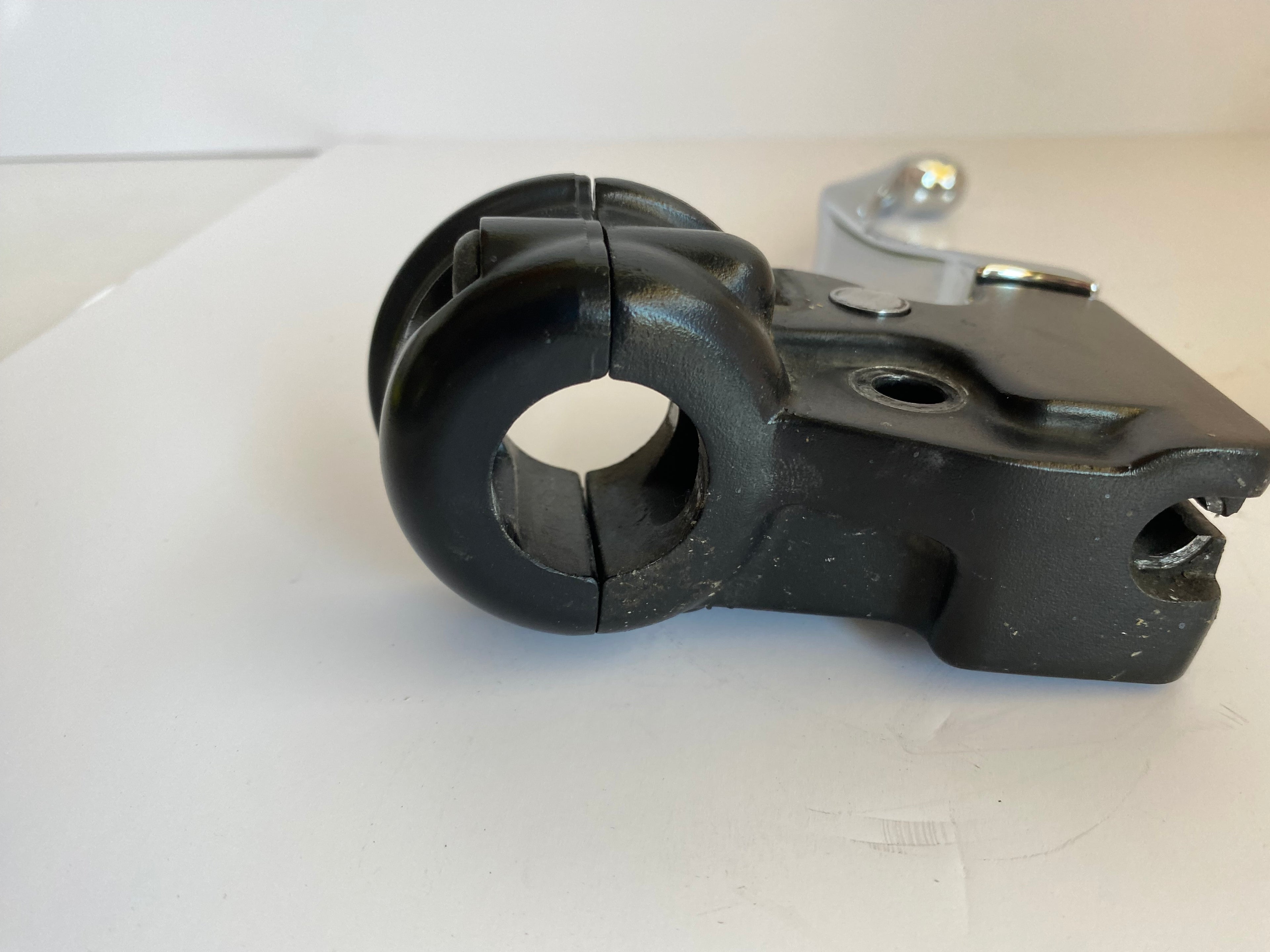 Jeu de manettes avec maitre cylindre avant Sportster Harley Davidson REF OEM 45146-04