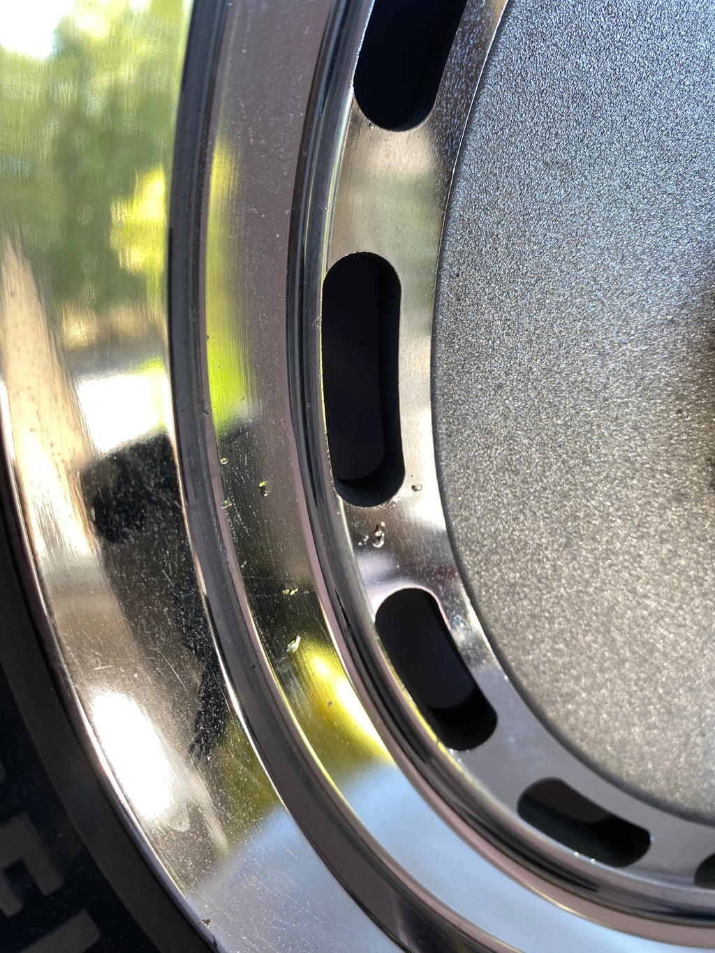 Roue arrière pleine chrome 16 x 3 pouces Harley Davidson REF OEM 43335-05